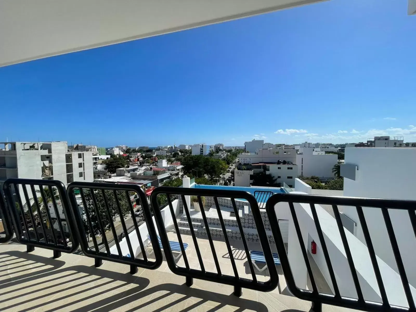 Sea view, Balcony/Terrace in WINDAY HOTEL - Cerca 5a Avenida