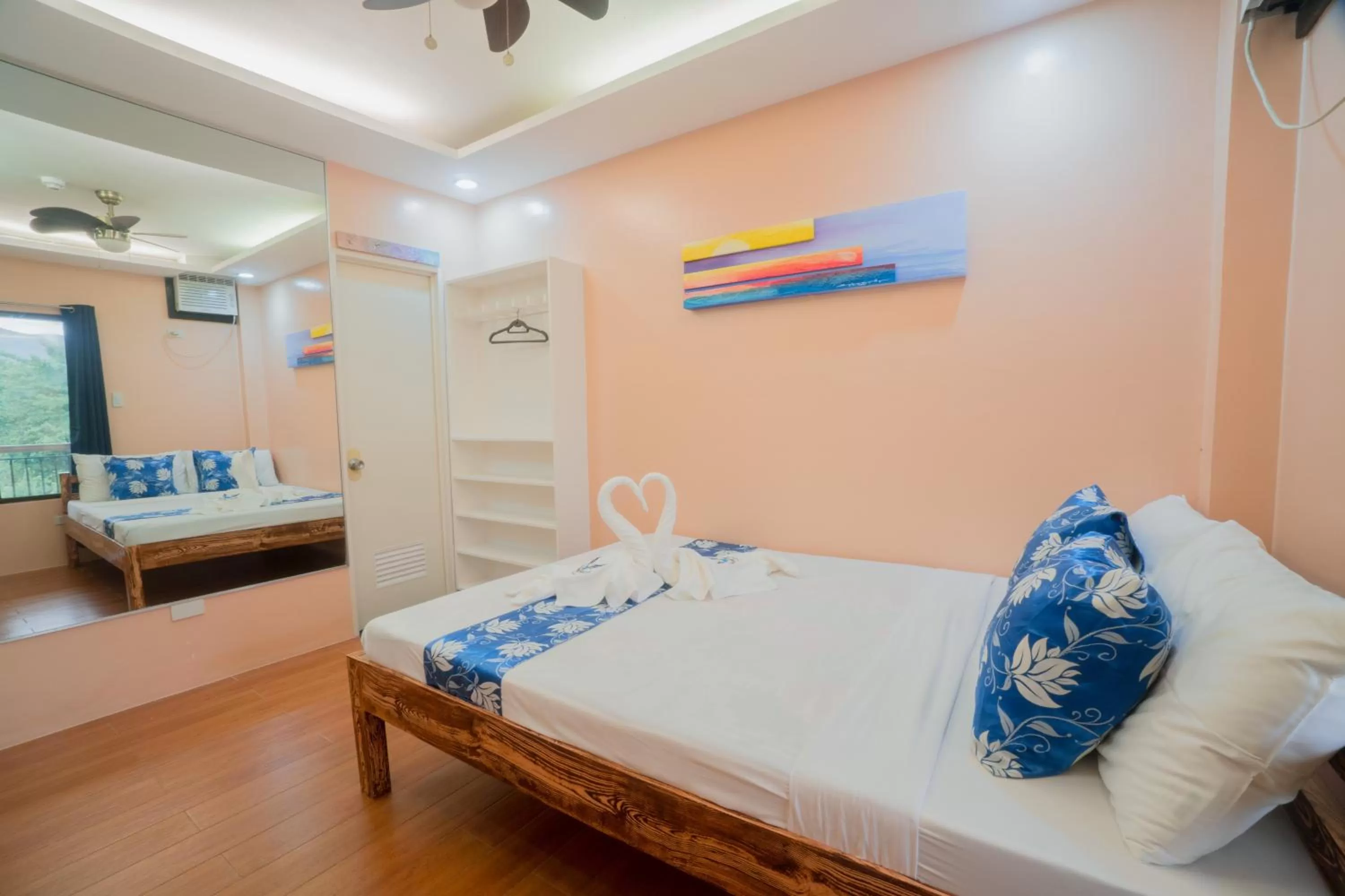 Bed in Skylodge Resort