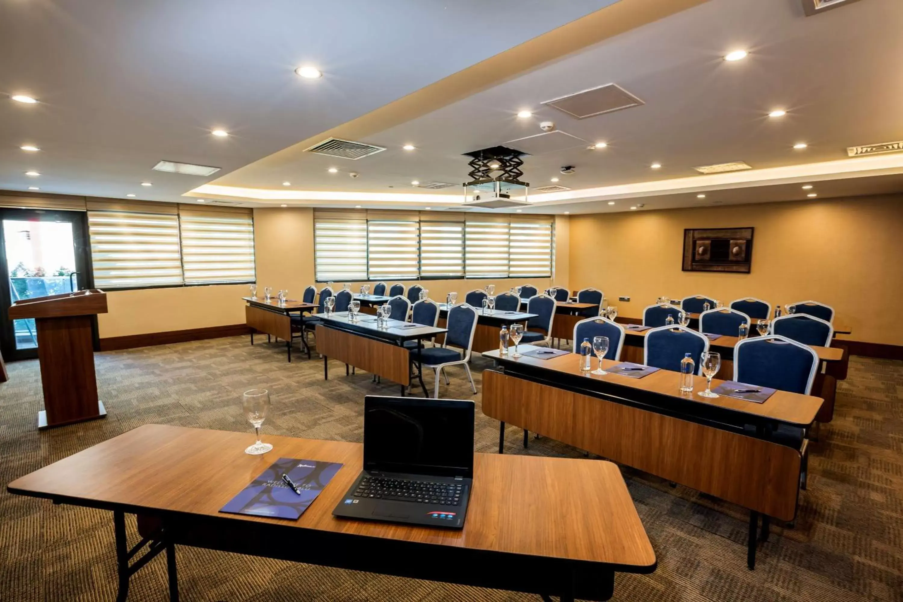 Meeting/conference room in Radisson Blu Hotel, Diyarbakir