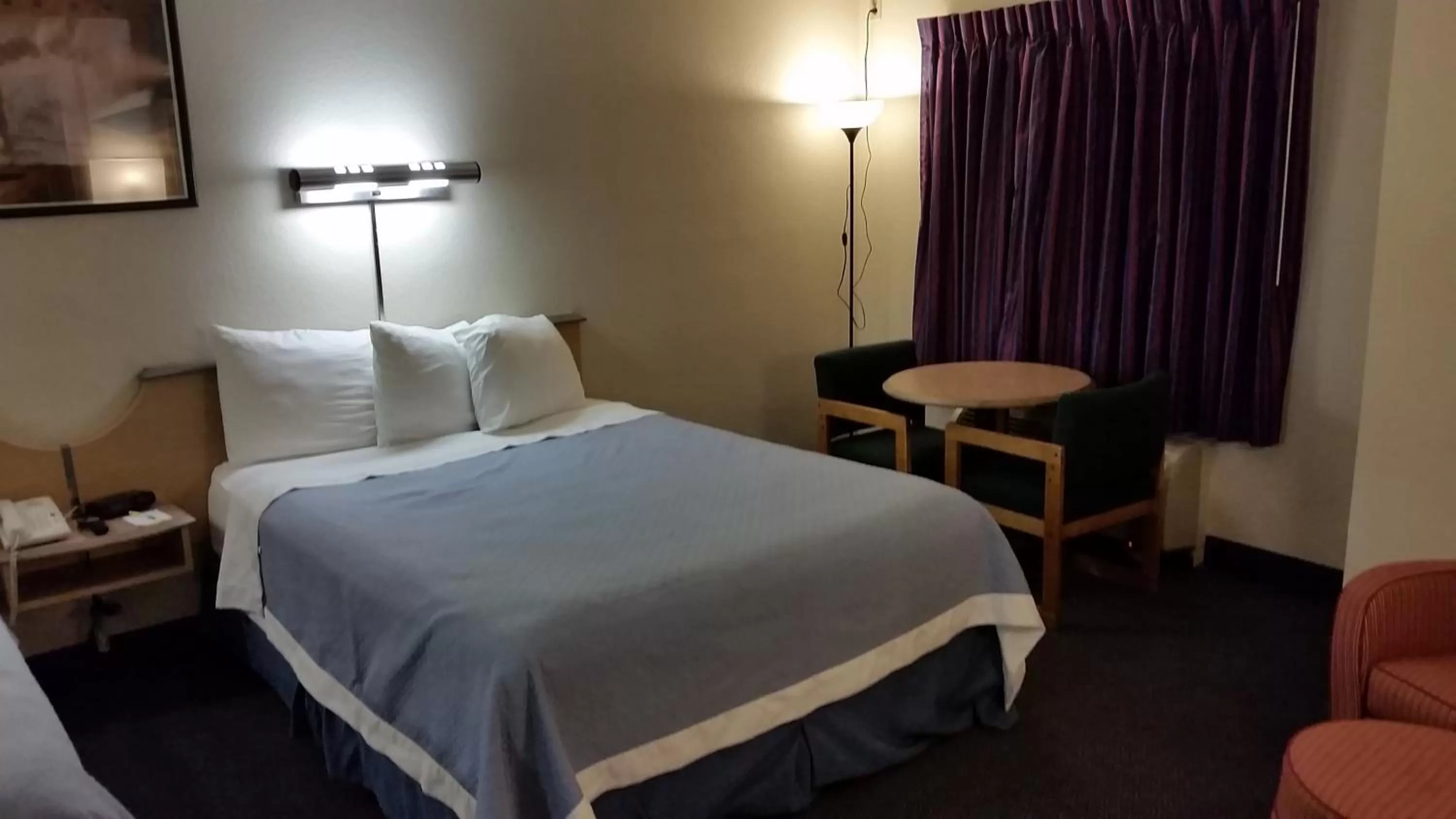 Photo of the whole room, Bed in Days Inn by Wyndham Buena Park Anaheim