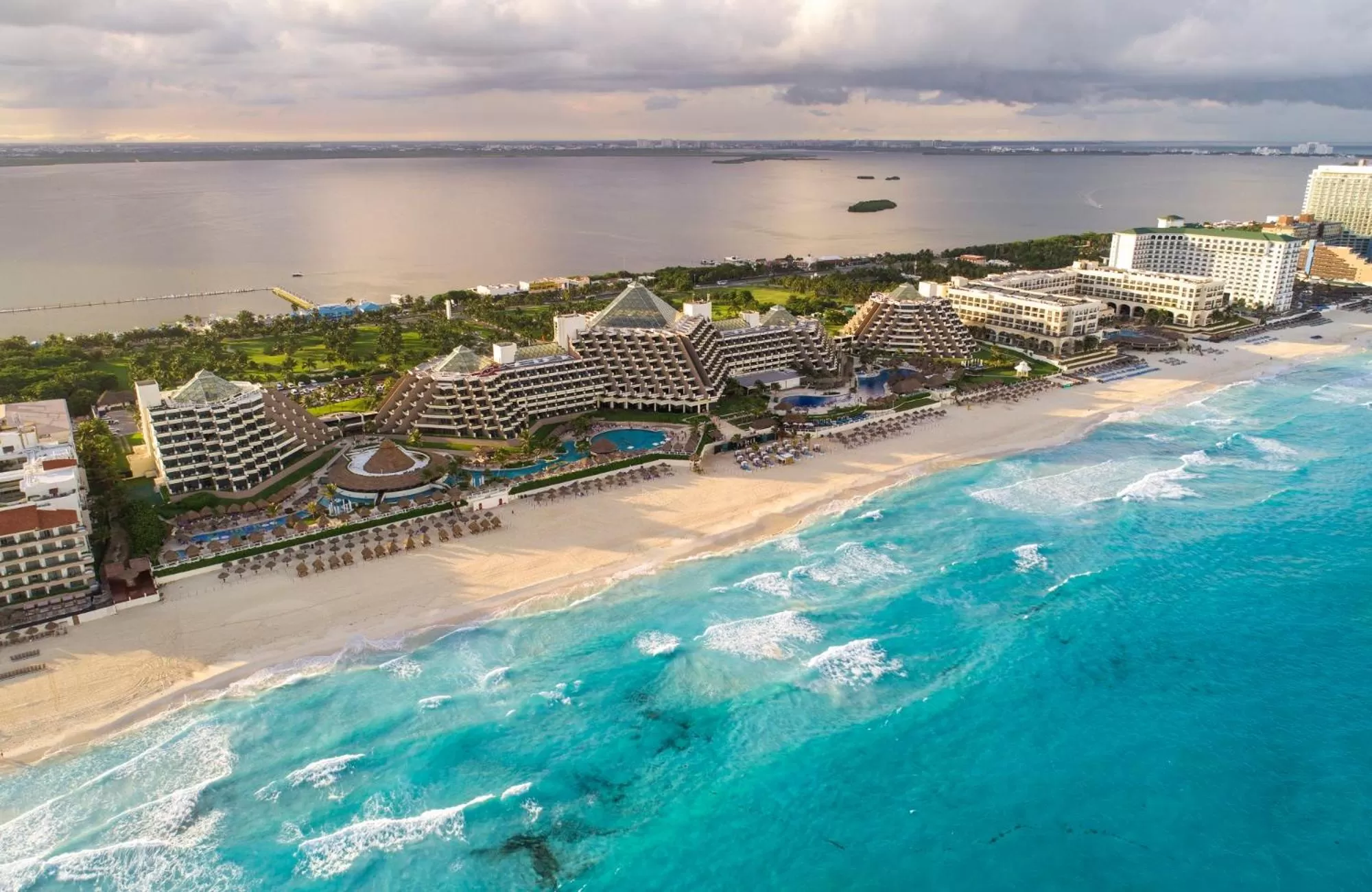 Property building in Paradisus Cancun All Inclusive