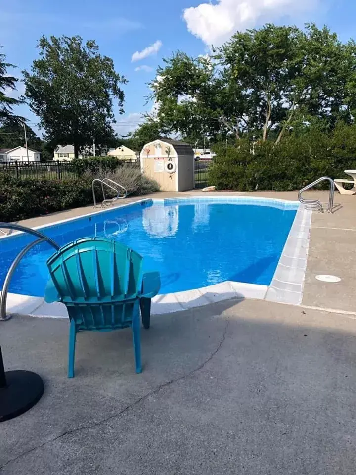 Swimming Pool in Cape Motel