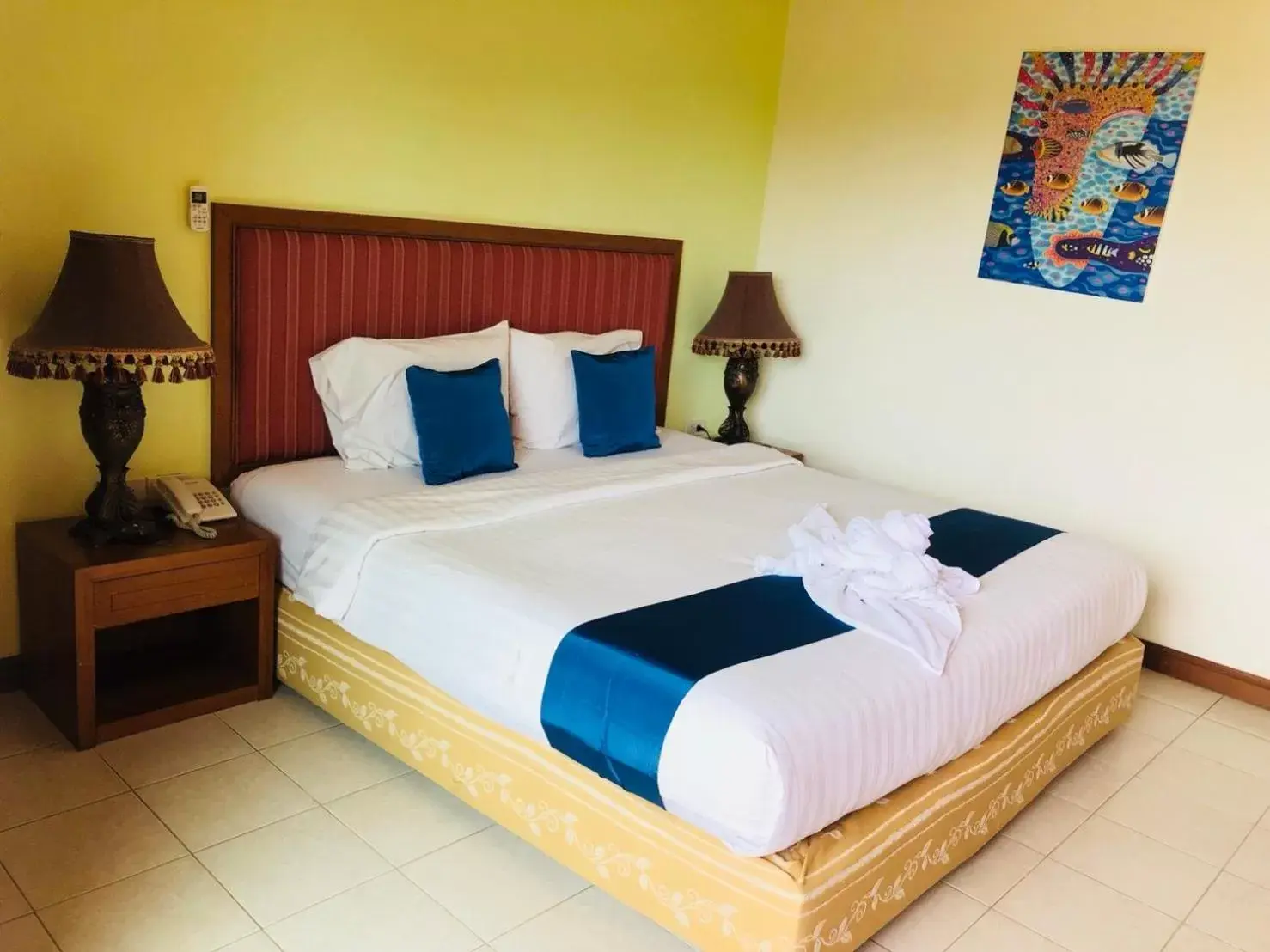 Bedroom, Bed in Thipurai Beach Hotel