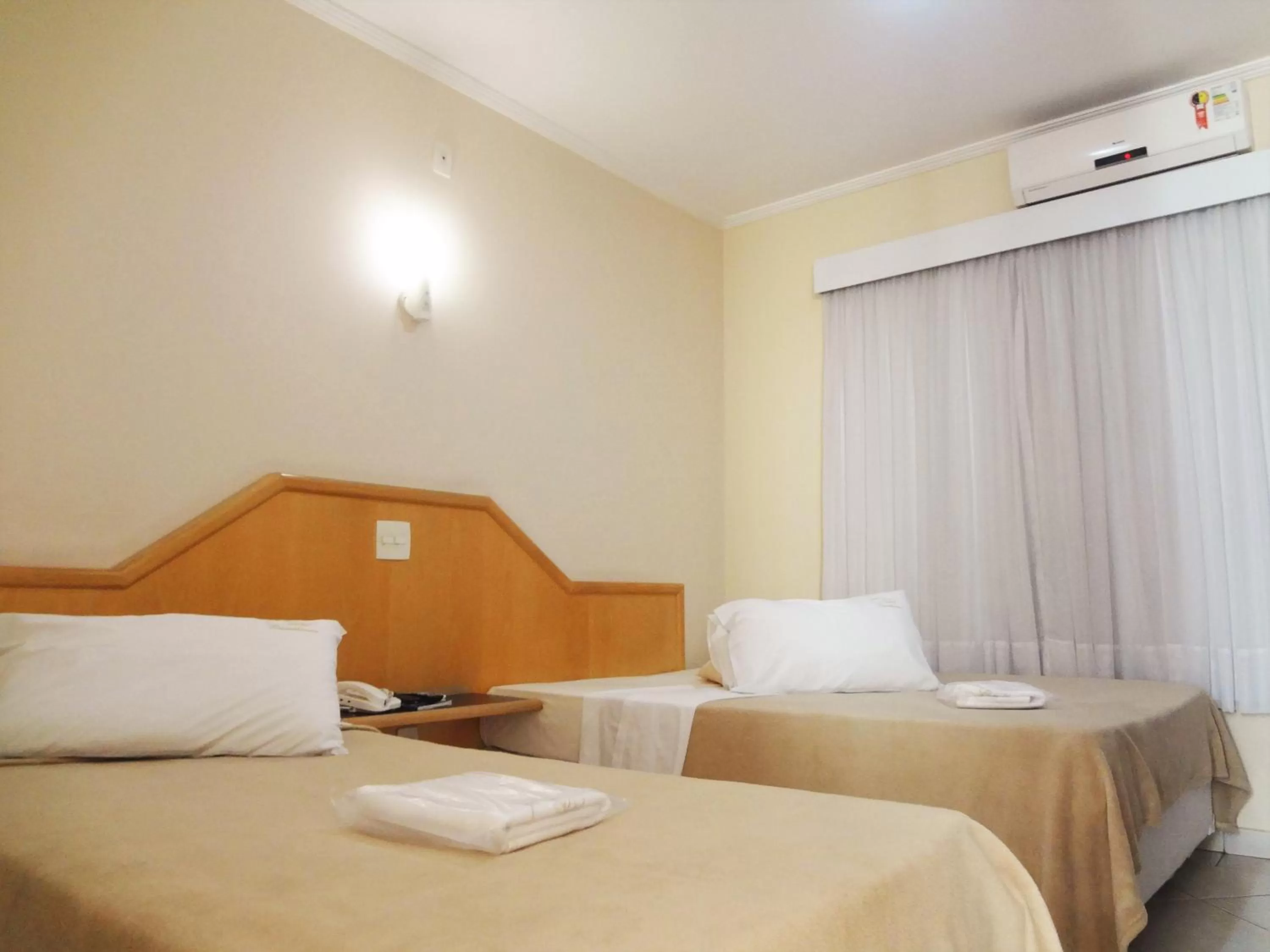 Photo of the whole room, Bed in Hotel Casablanca