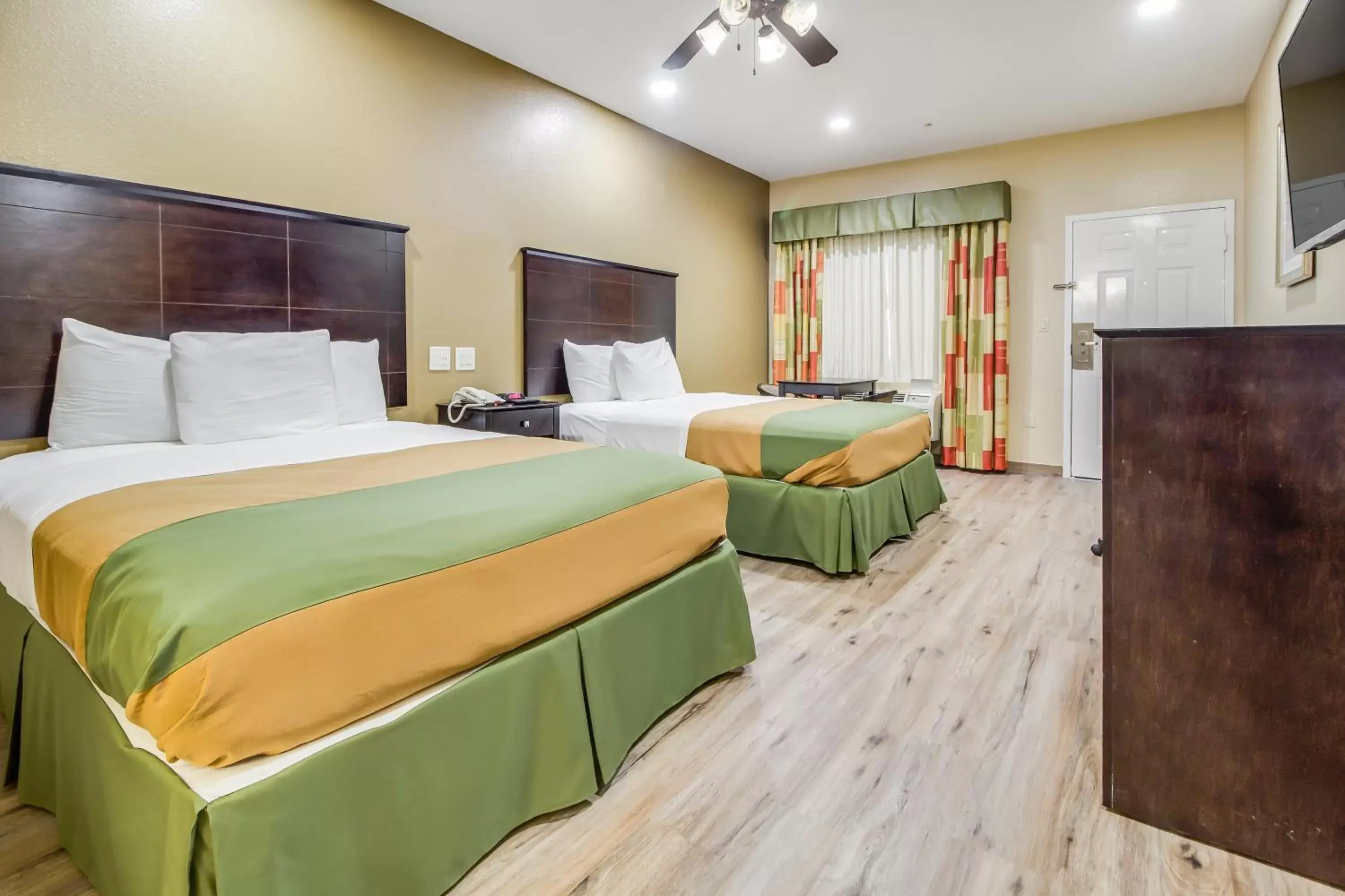 Photo of the whole room in Americas Best Value Inn & Suites Tomball