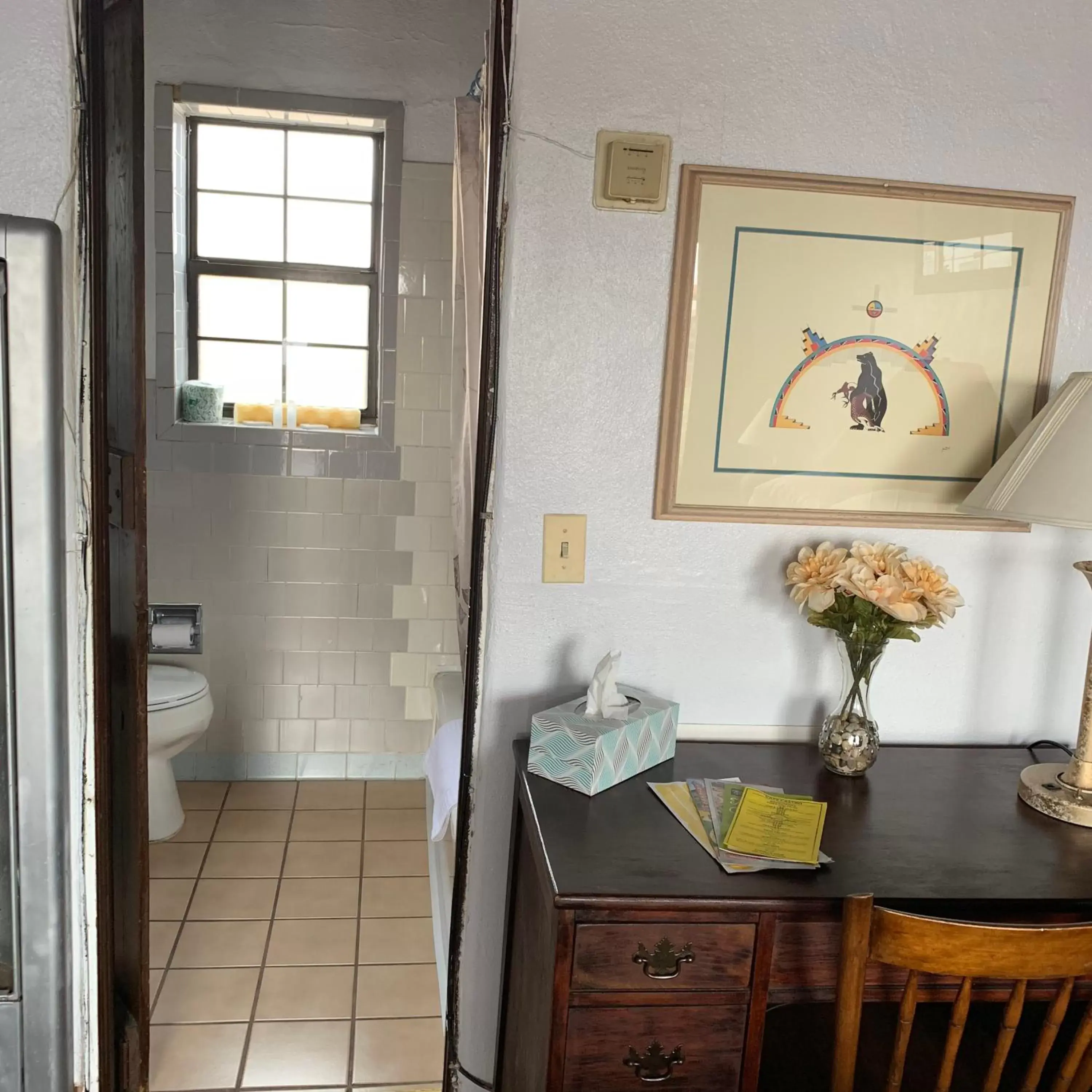 Dining Area in Cottonwood Court Motel