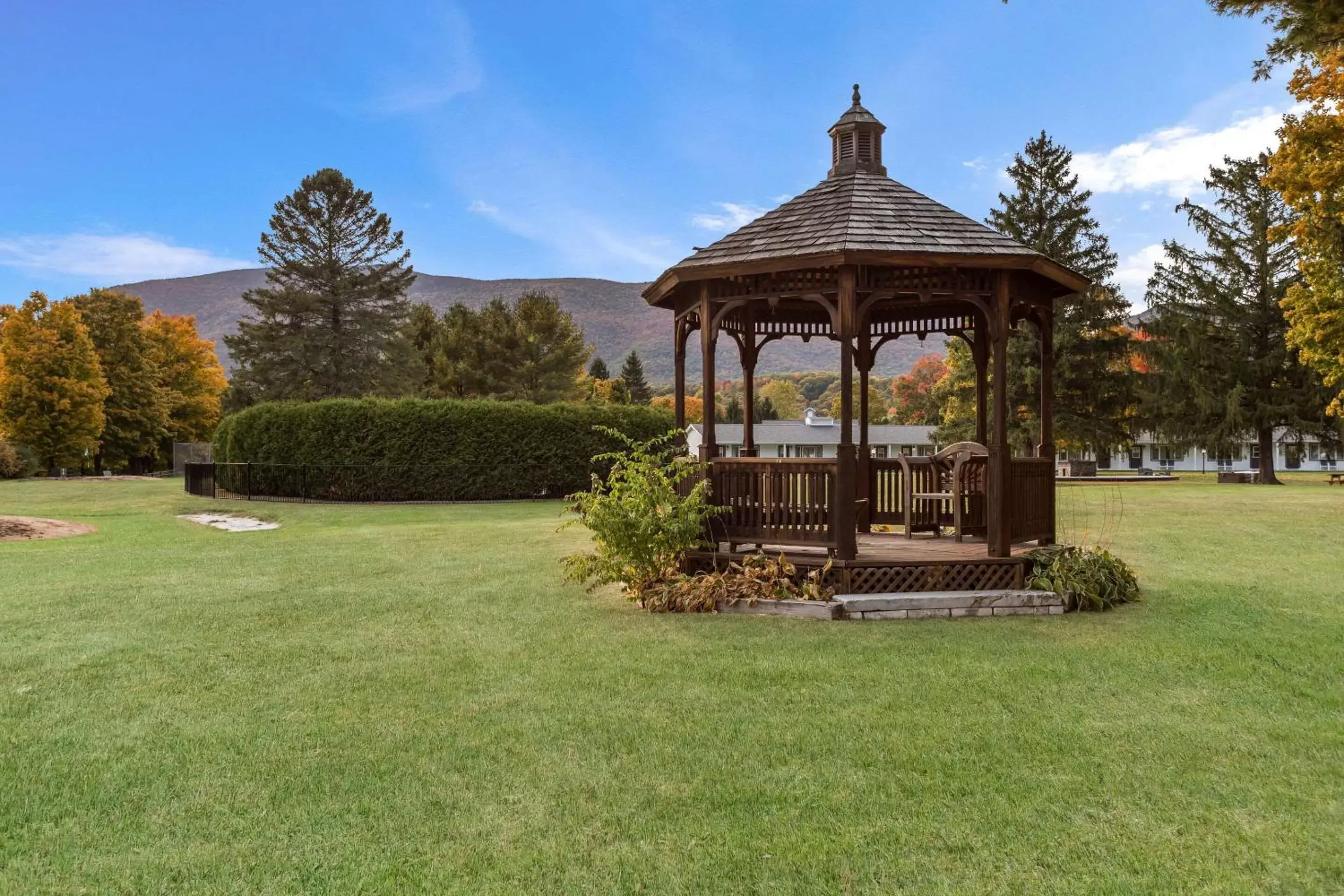 Property building, Garden in The Palmer House Resort, Ascend Hotel Collection