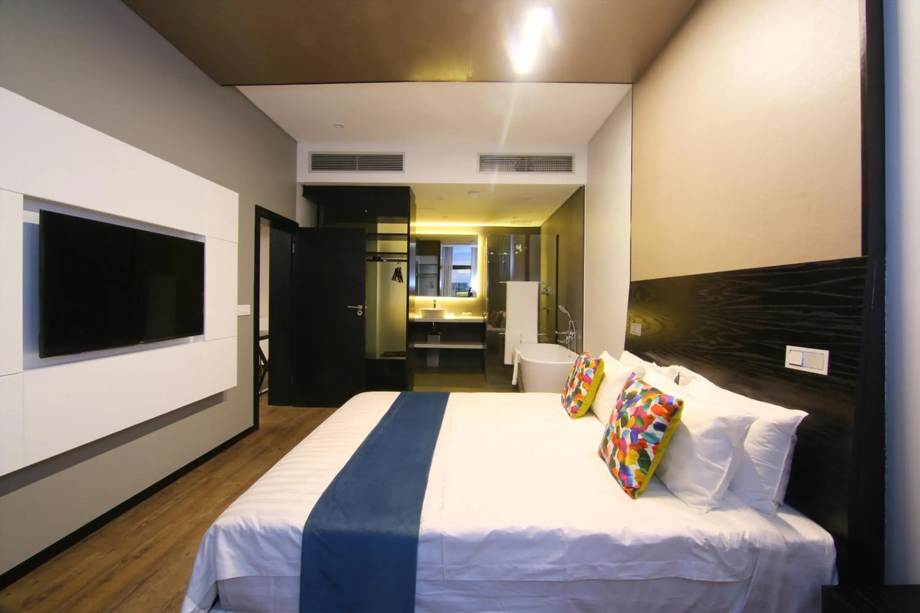 Bed in Room50Two Bed in Room50Two