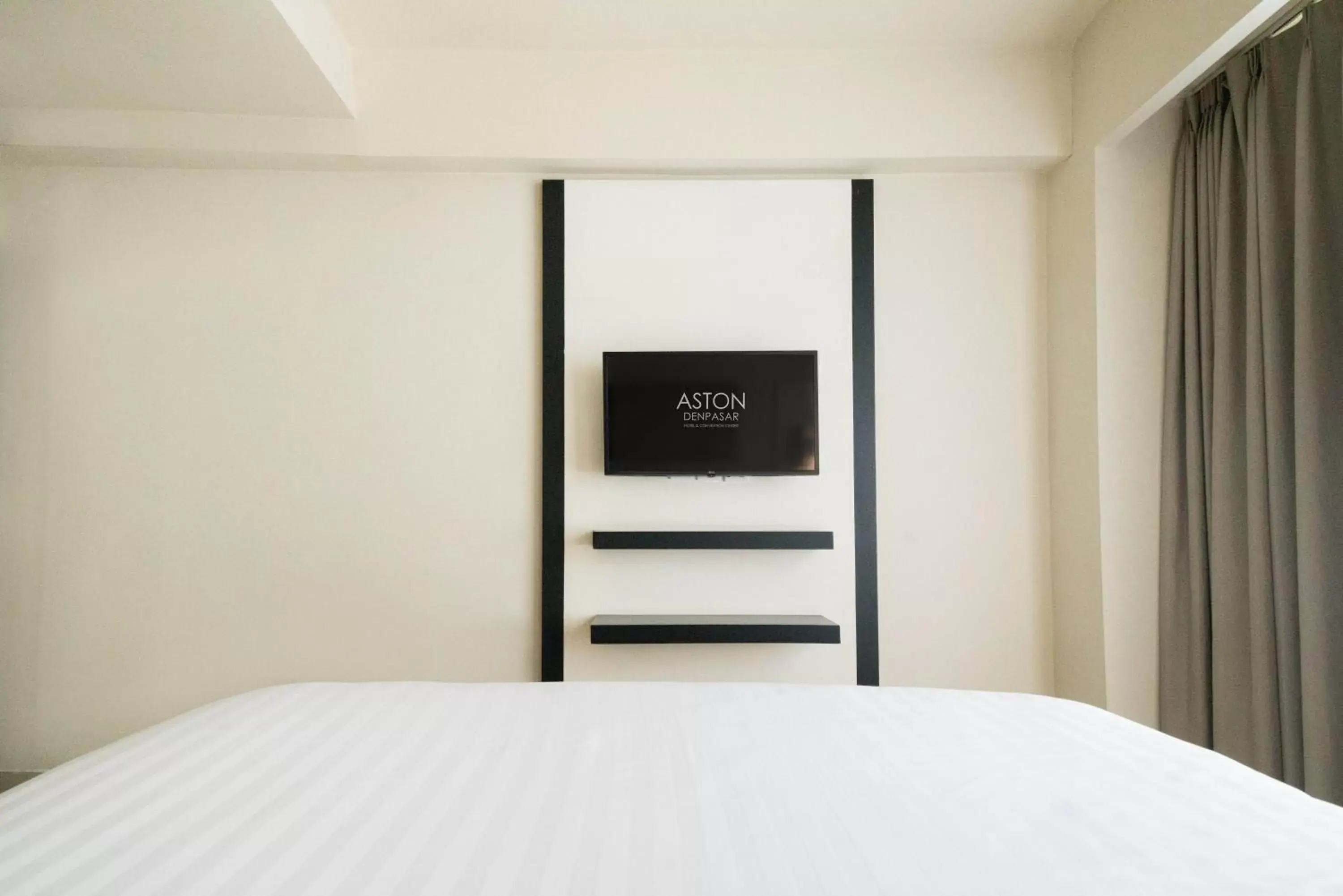 Bed in ASTON Denpasar Hotel & Convention