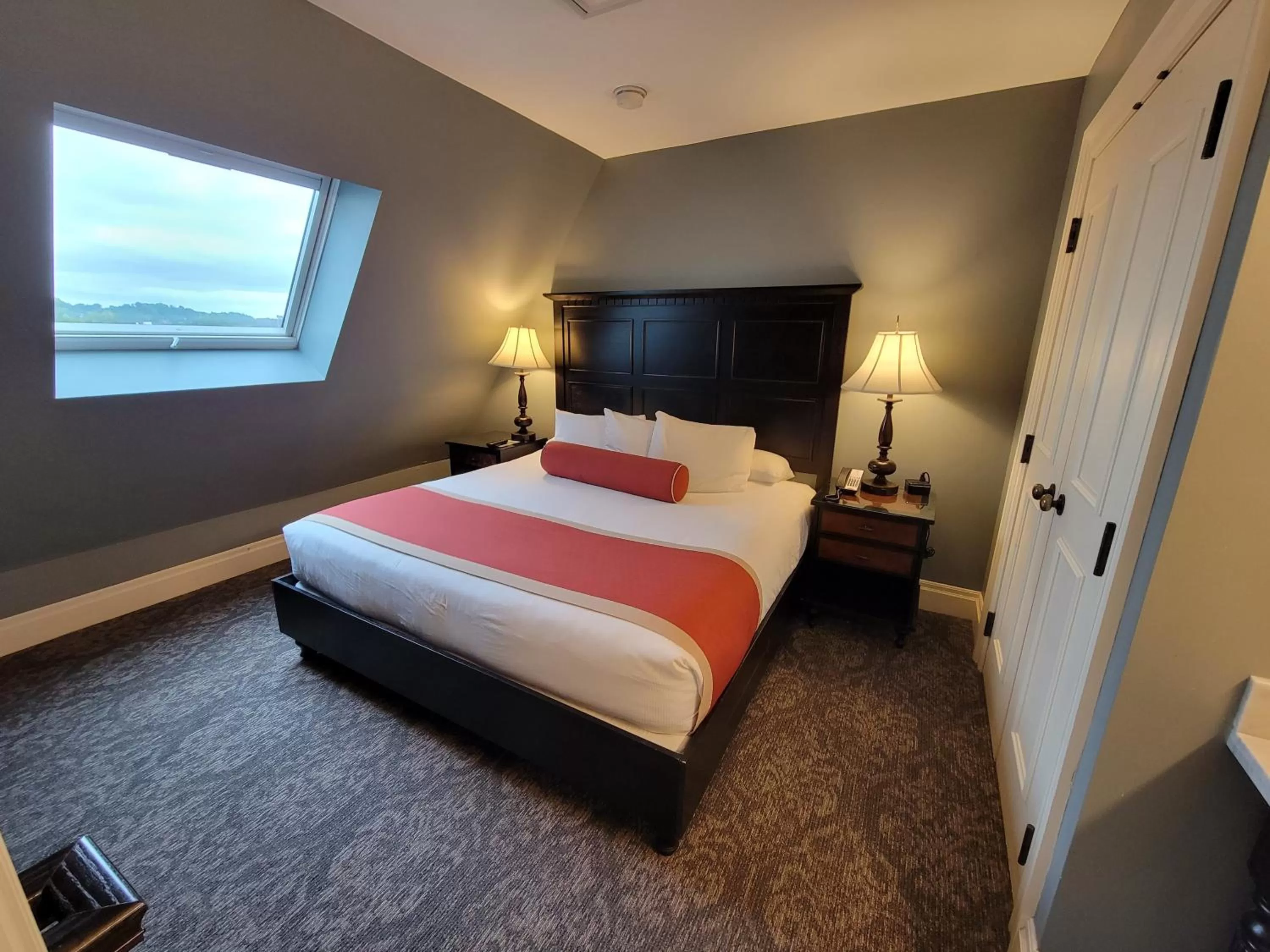 Bedroom in Mansions on Fifth