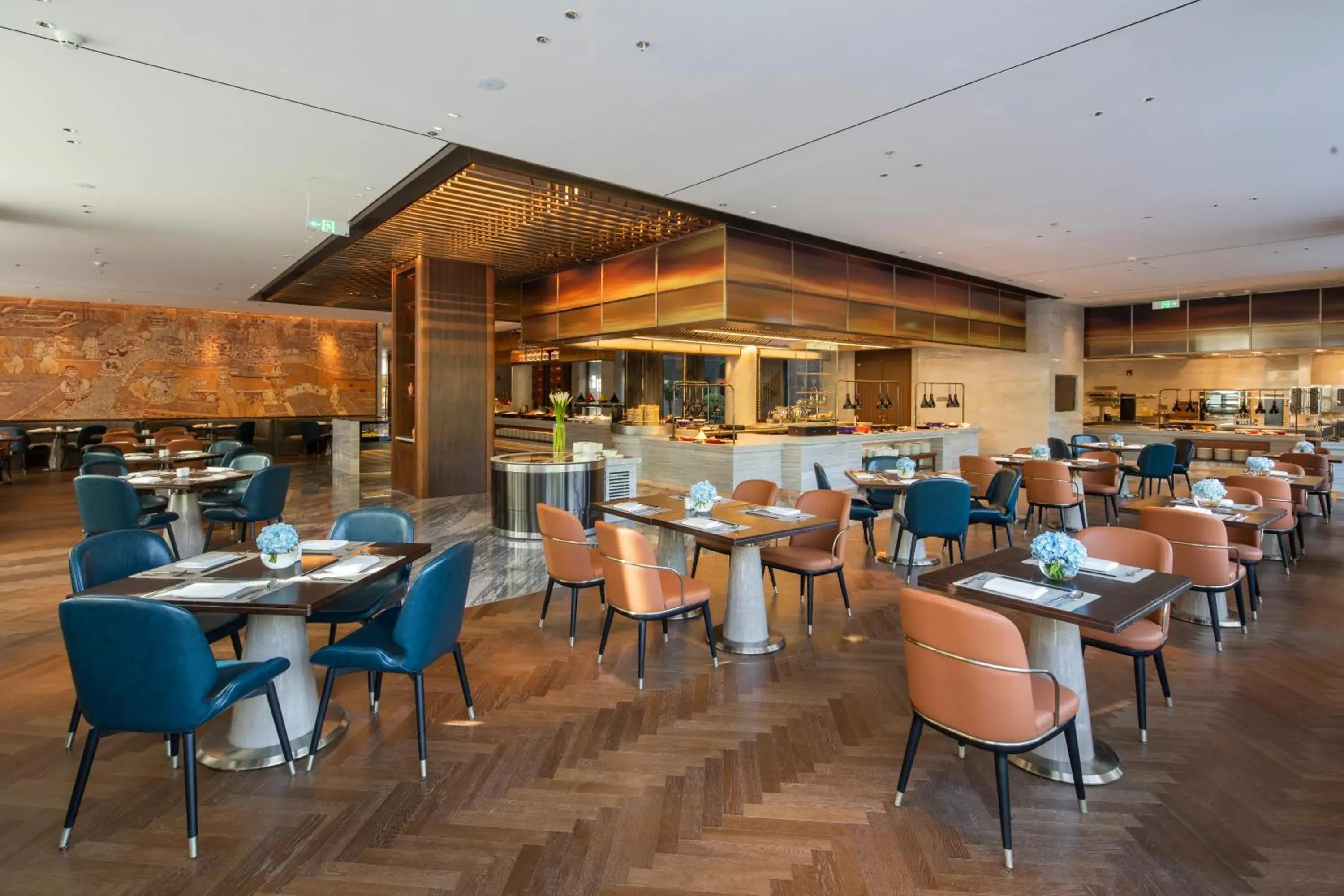Restaurant/Places to Eat in Radisson Collection Resort Nanjing