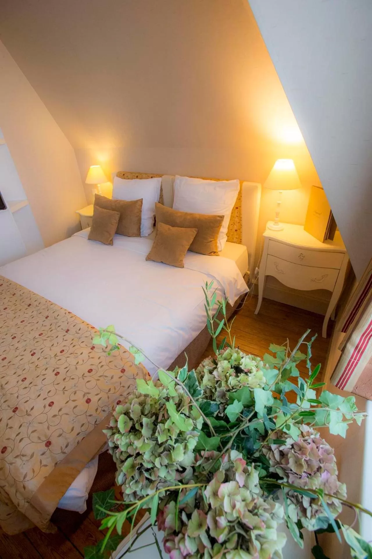 Bed in Villa Augeval Hôtel de charme & Spa