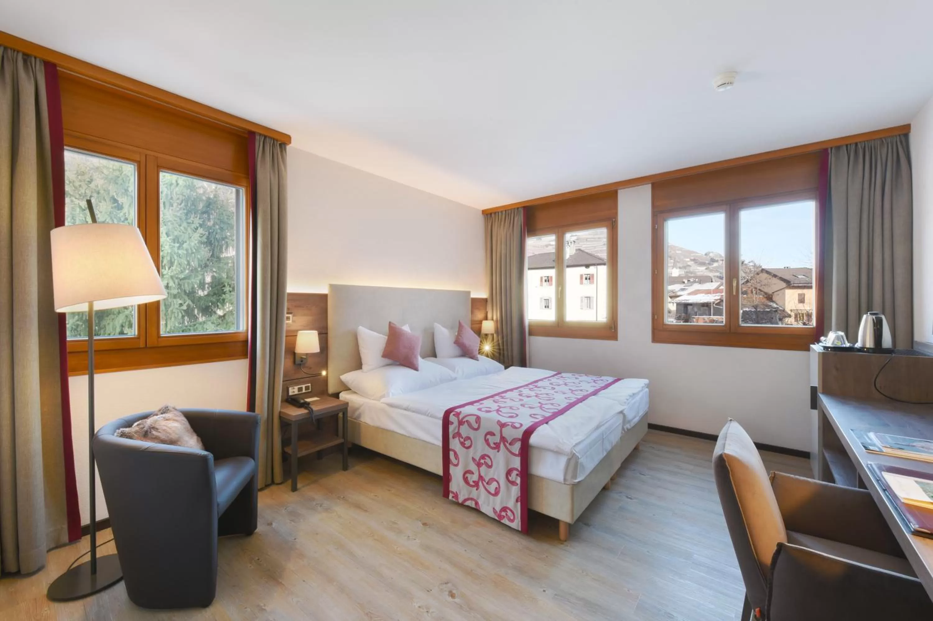 Photo of the whole room in Hôtel des Vignes