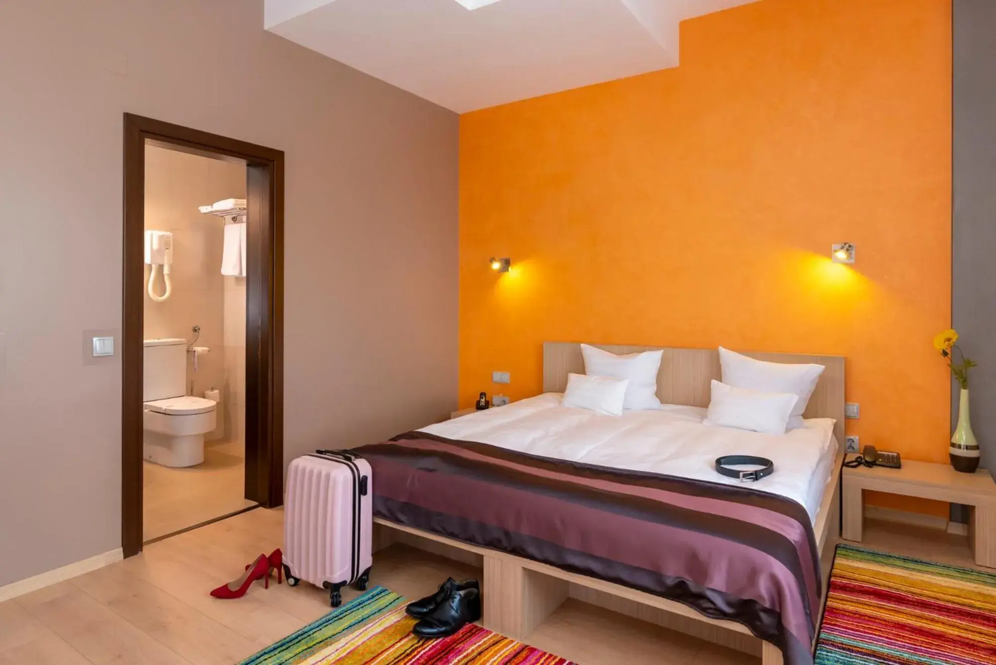 Photo of the whole room, Bed in West City Hotel Photo of the whole room, Bed in West City Hotel