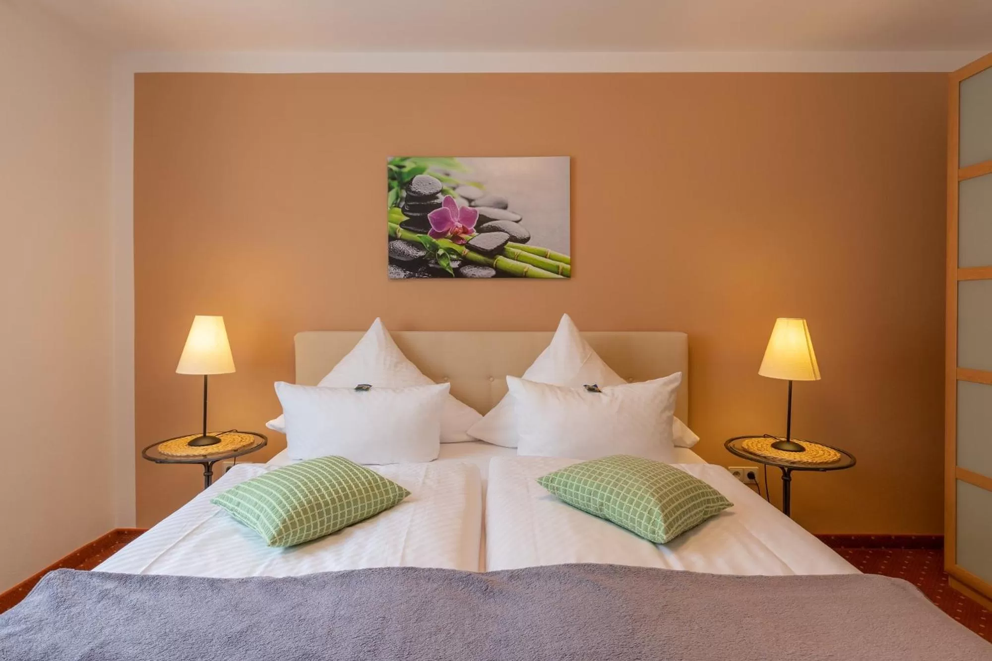 Bed in Seehotel Lindenhof