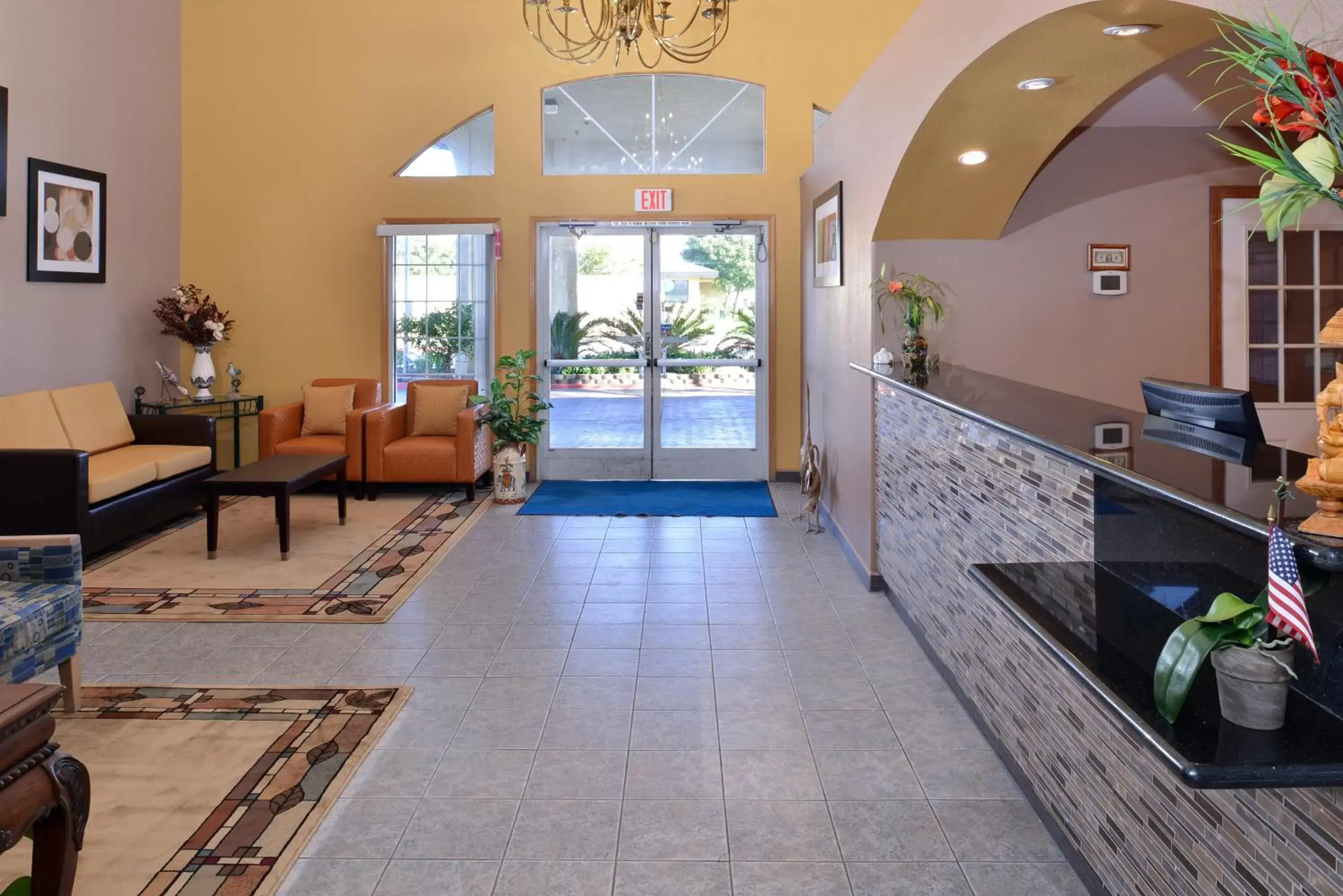 Lobby or reception, Pool View in Americas Best Value Inn & Suites Madera