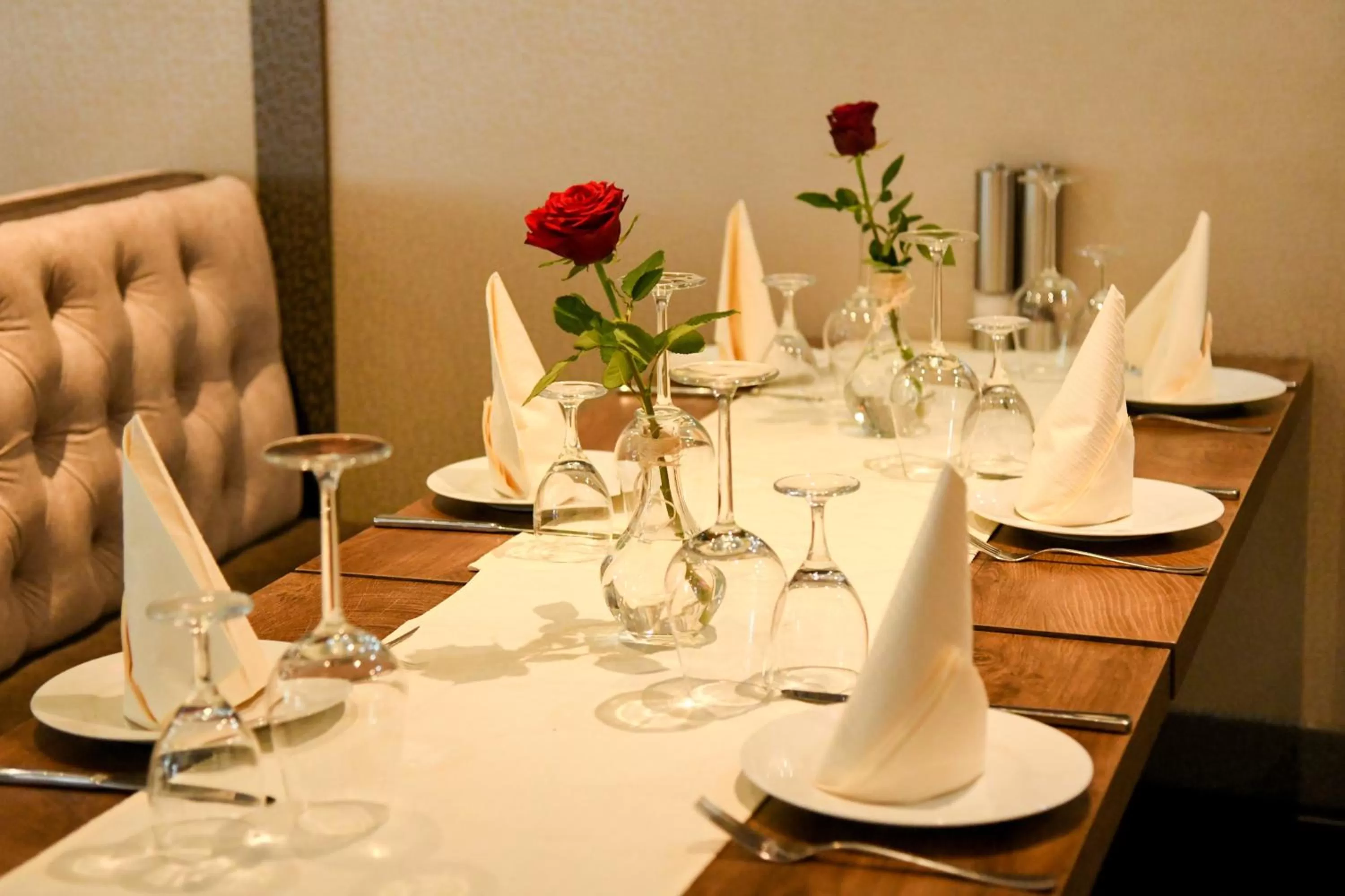 Restaurant/places to eat in Hotel Zum Weissen Ross