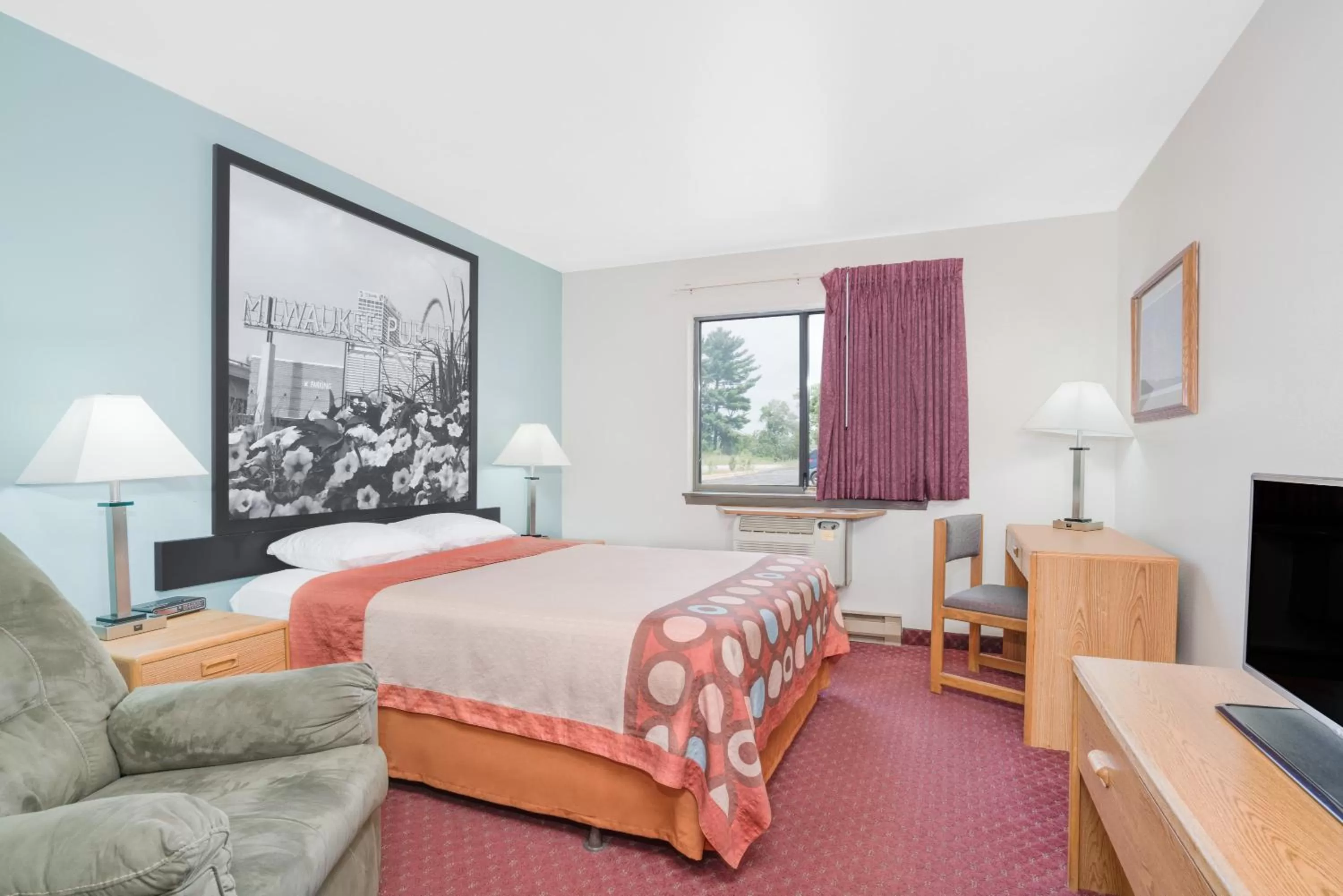 Photo of the whole room, Bed in Super 8 by Wyndham Tomah Wisconsin