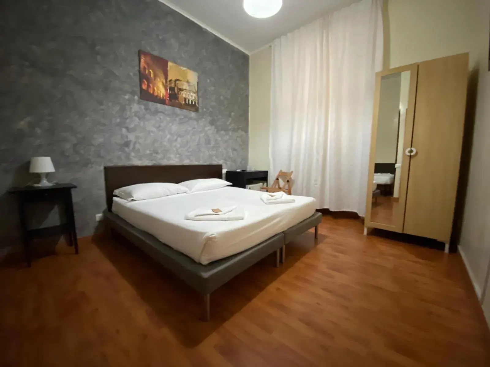 Photo of the whole room, Bed in The Place In Rome Guest House