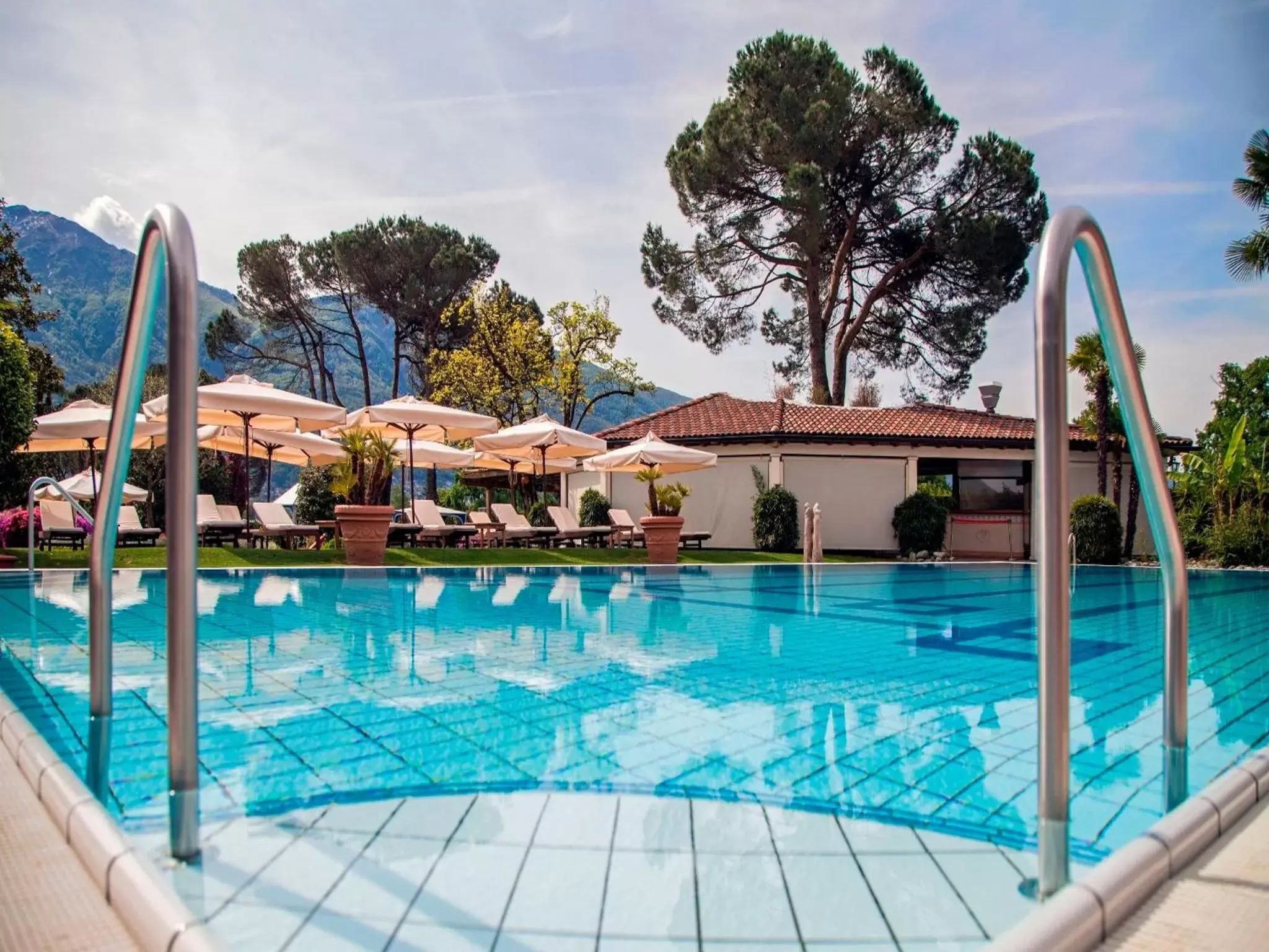Swimming Pool in Delta Resort Apartments