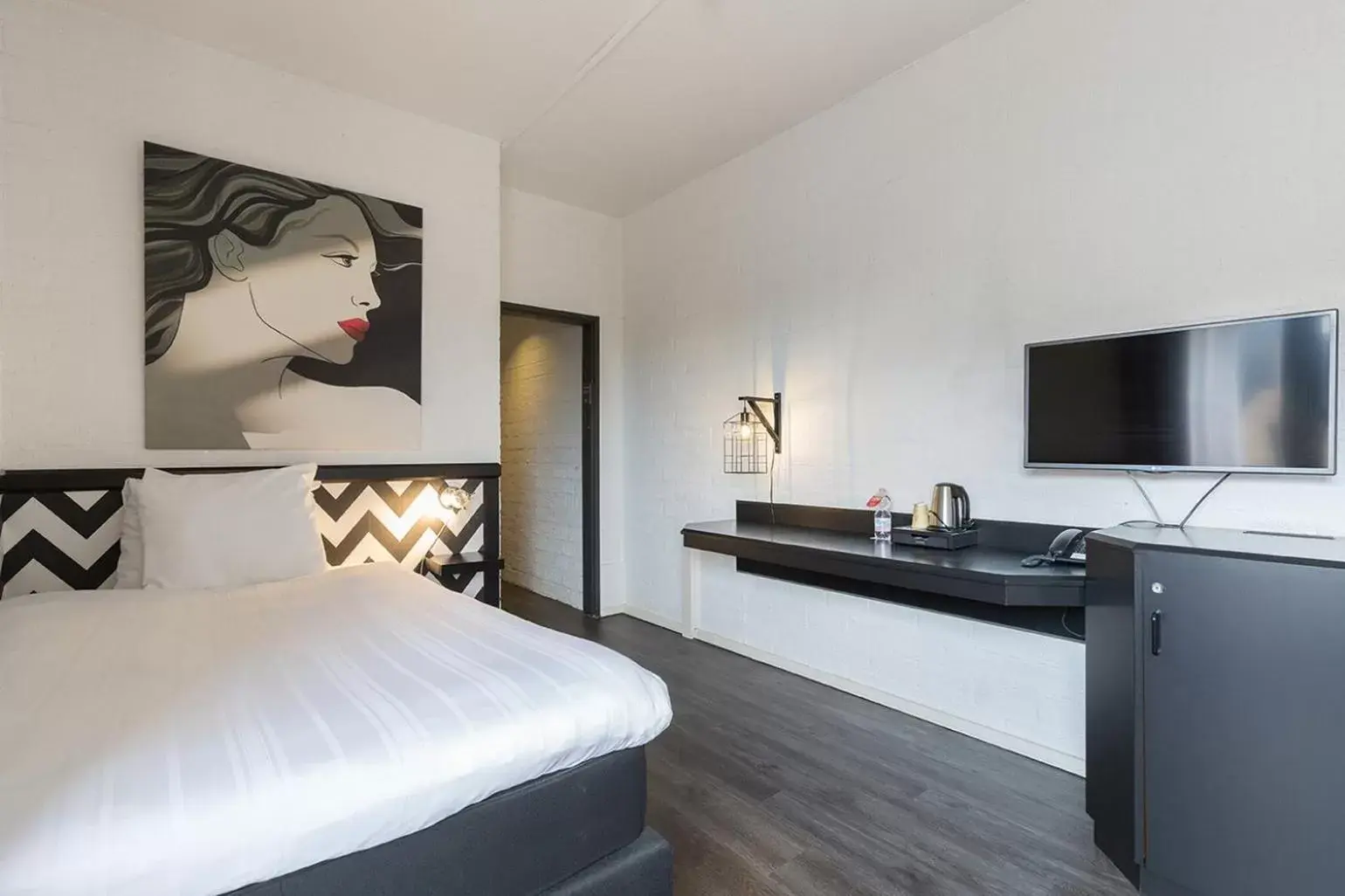 Photo of the whole room, Bed in Leonardo Hotel Lelystad City Center