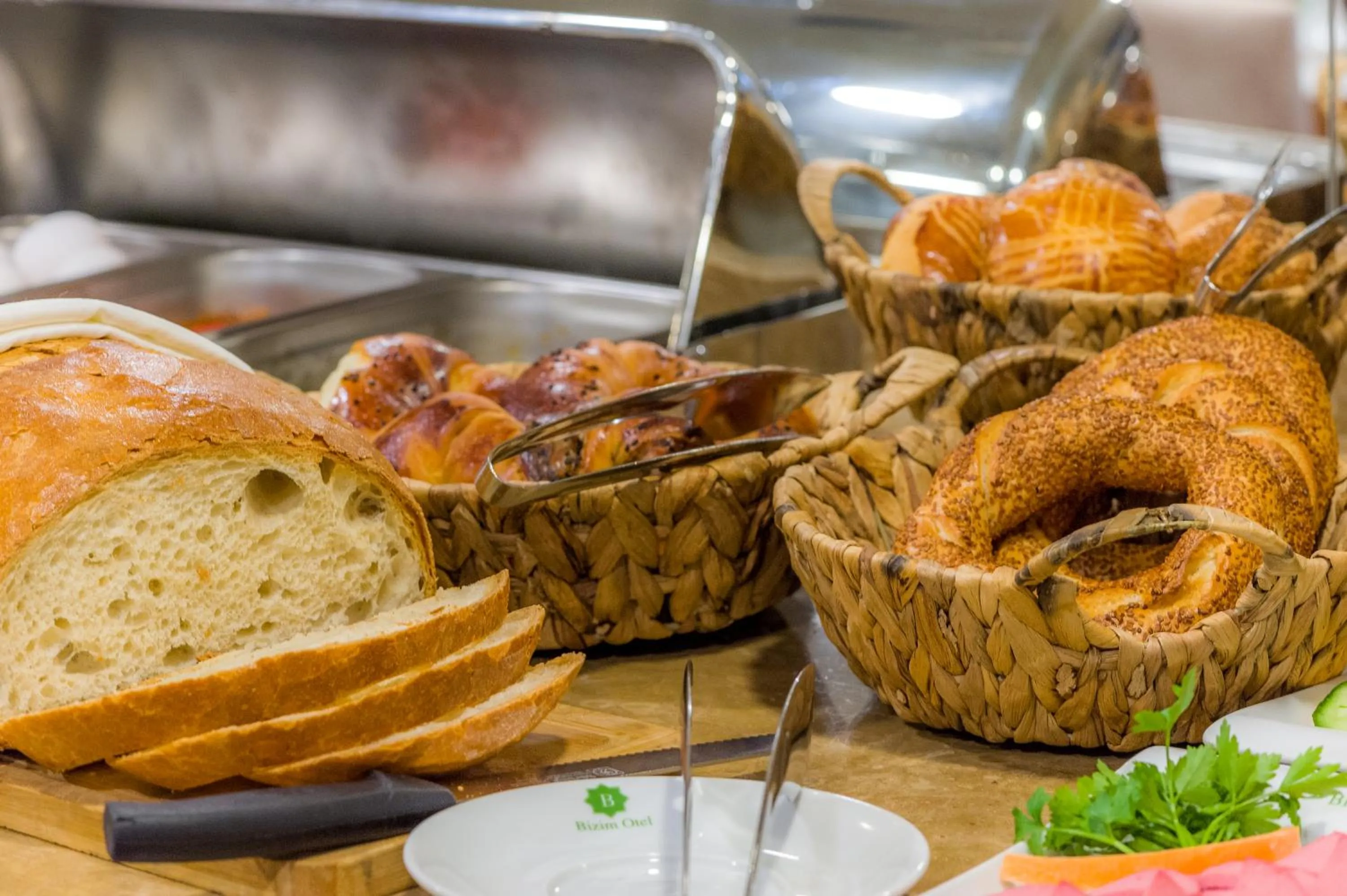 Restaurant/places to eat in Bizim Hotel