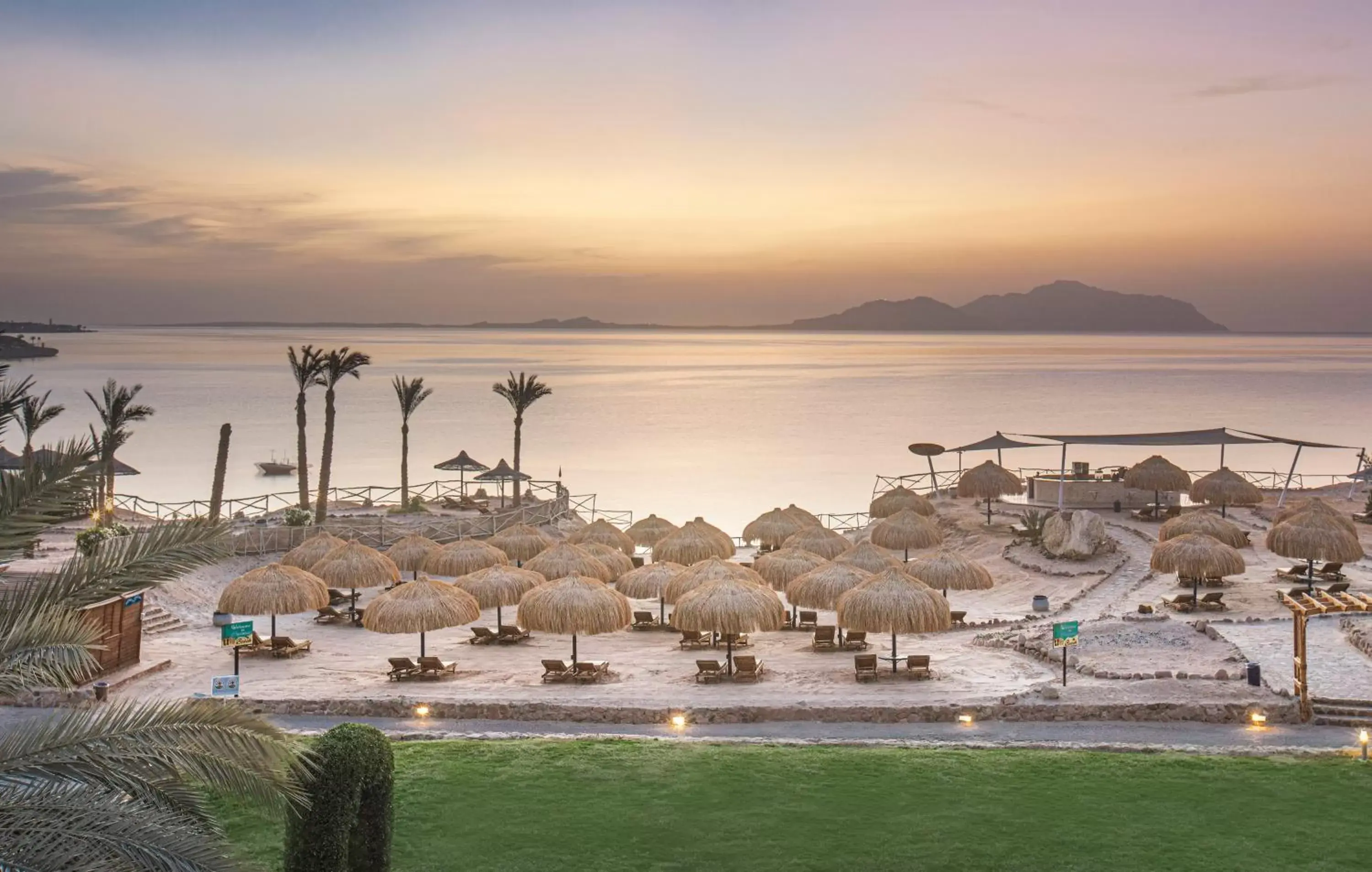 Beach in Pyramisa Beach Resort Sharm El Sheikh