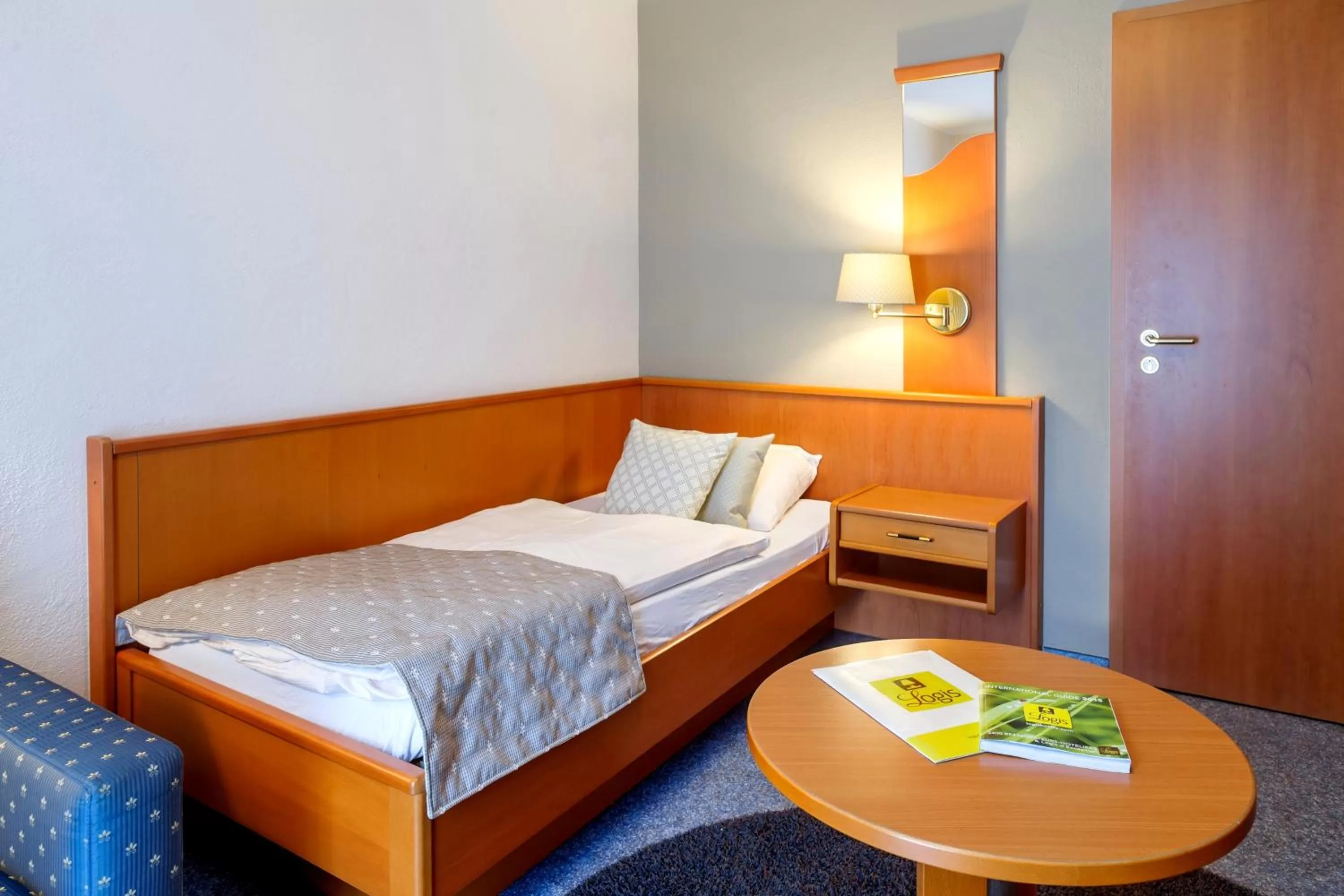 Photo of the whole room, Bed in Hotel-Restaurant Dimmer - Mullerthal