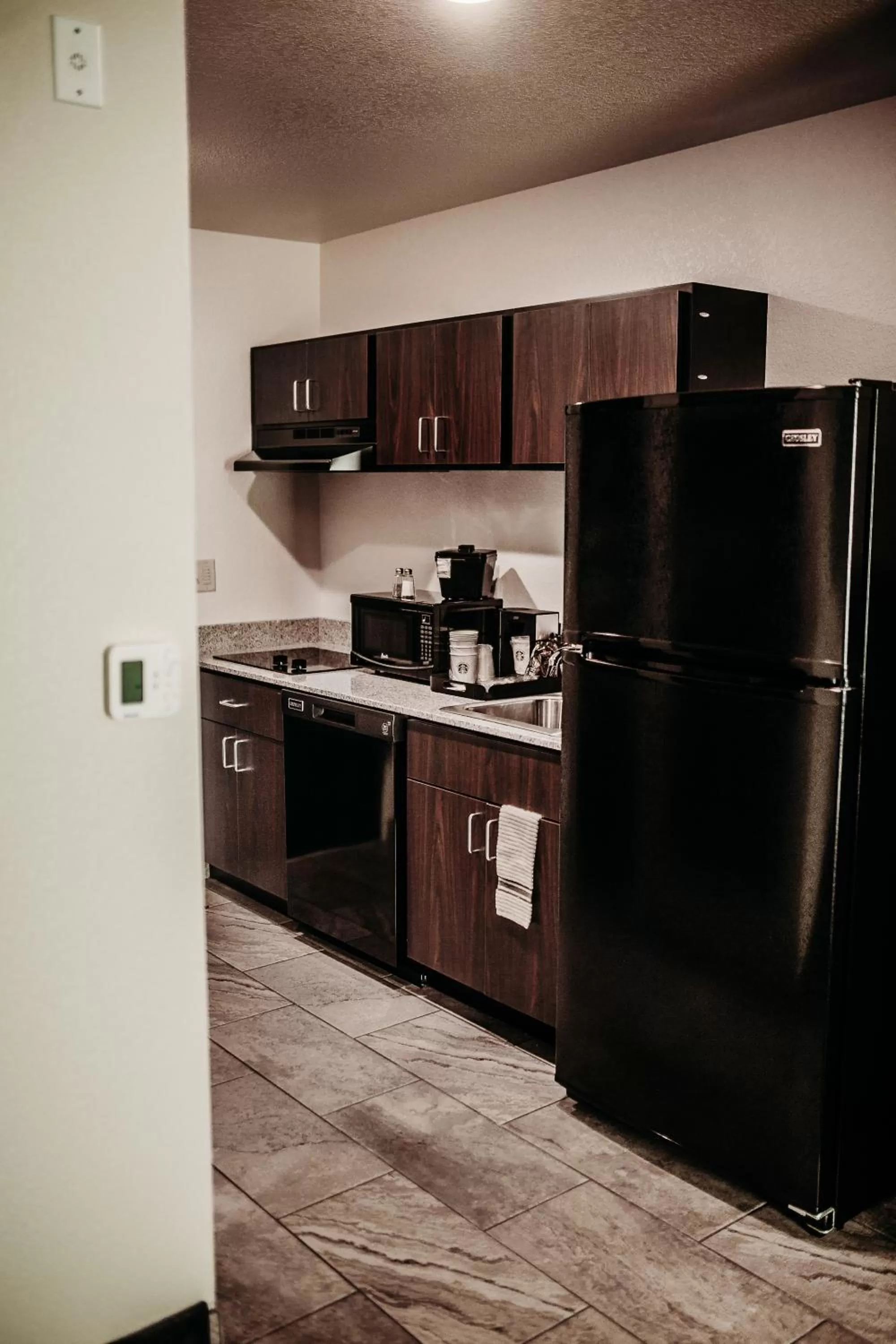 Kitchen or kitchenette in Cobblestone Hotel & Suites International Falls