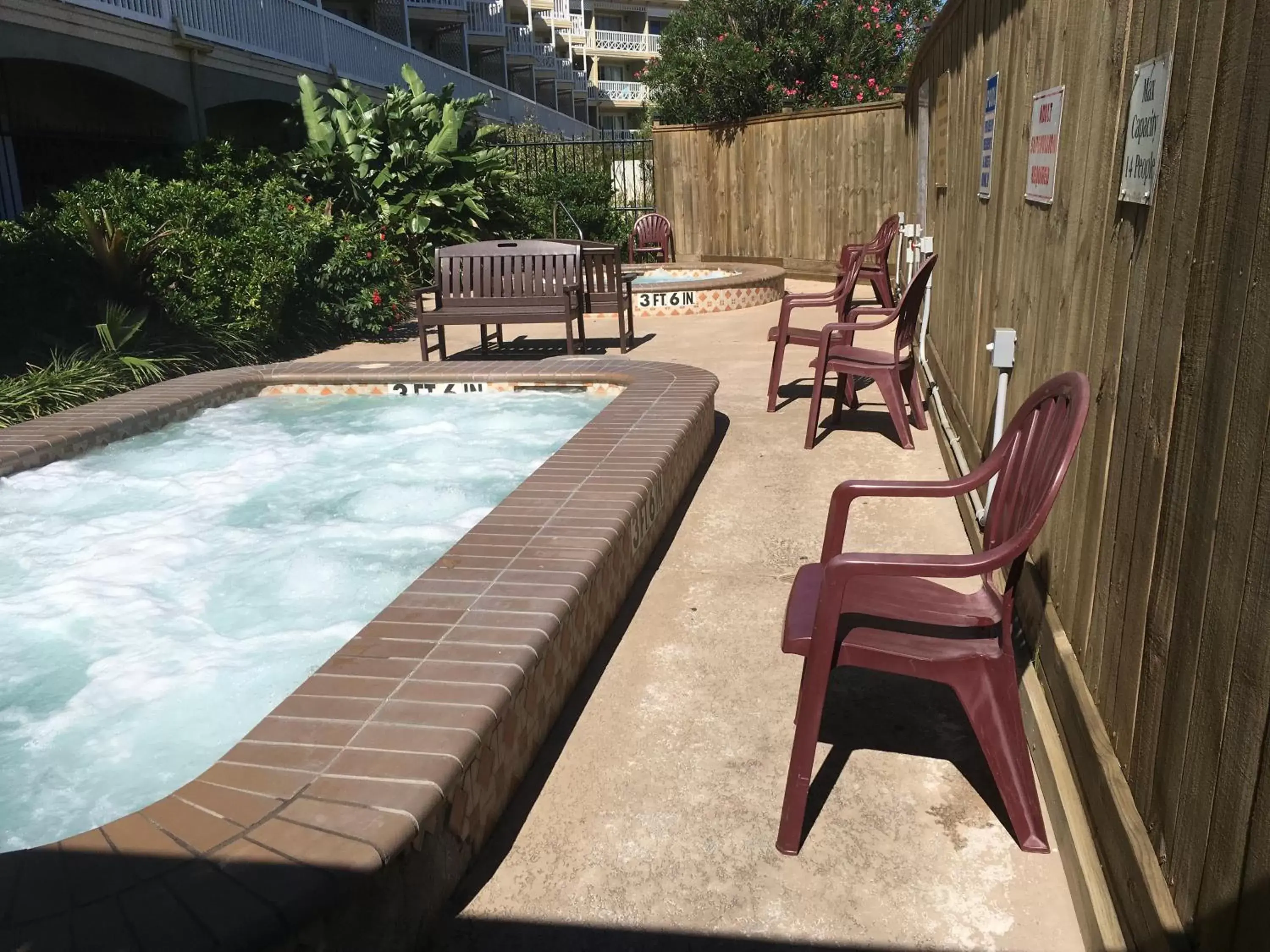 Area and facilities, Swimming Pool in The Victorian Condo/Hotel