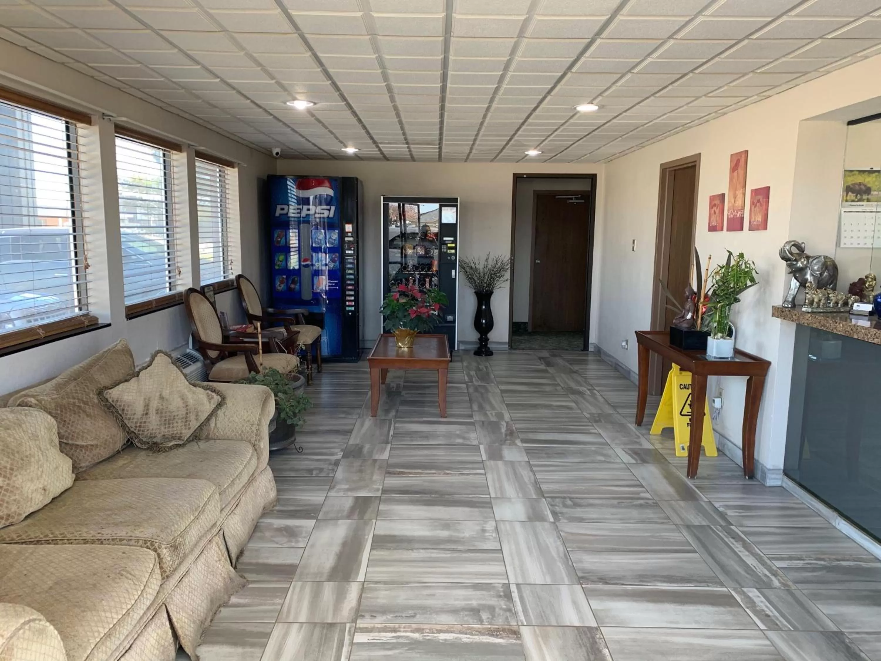 Facade/entrance in Econo Inn