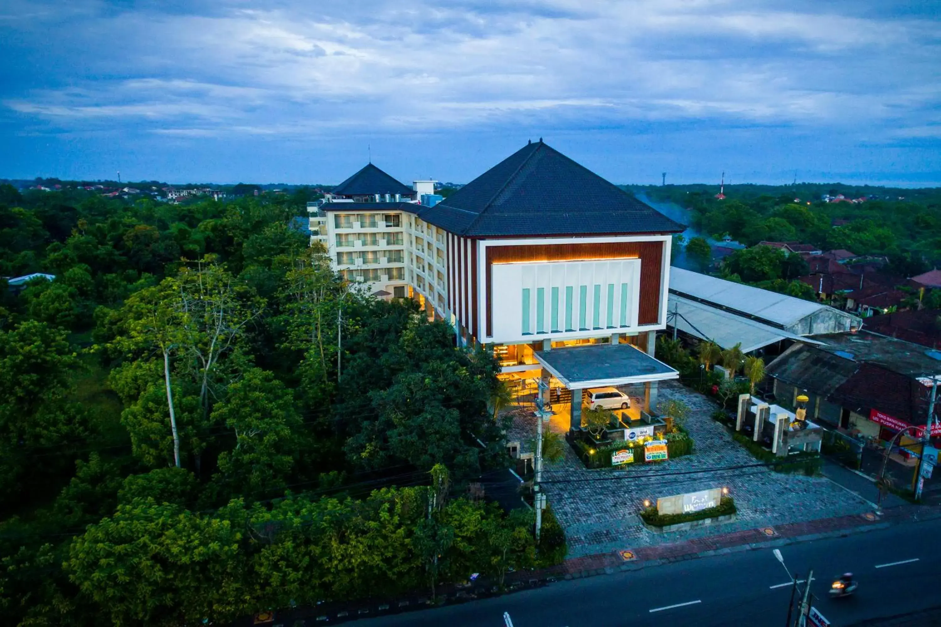 Facade/entrance, Bird's-eye View in Best Western Kamala Jimbaran