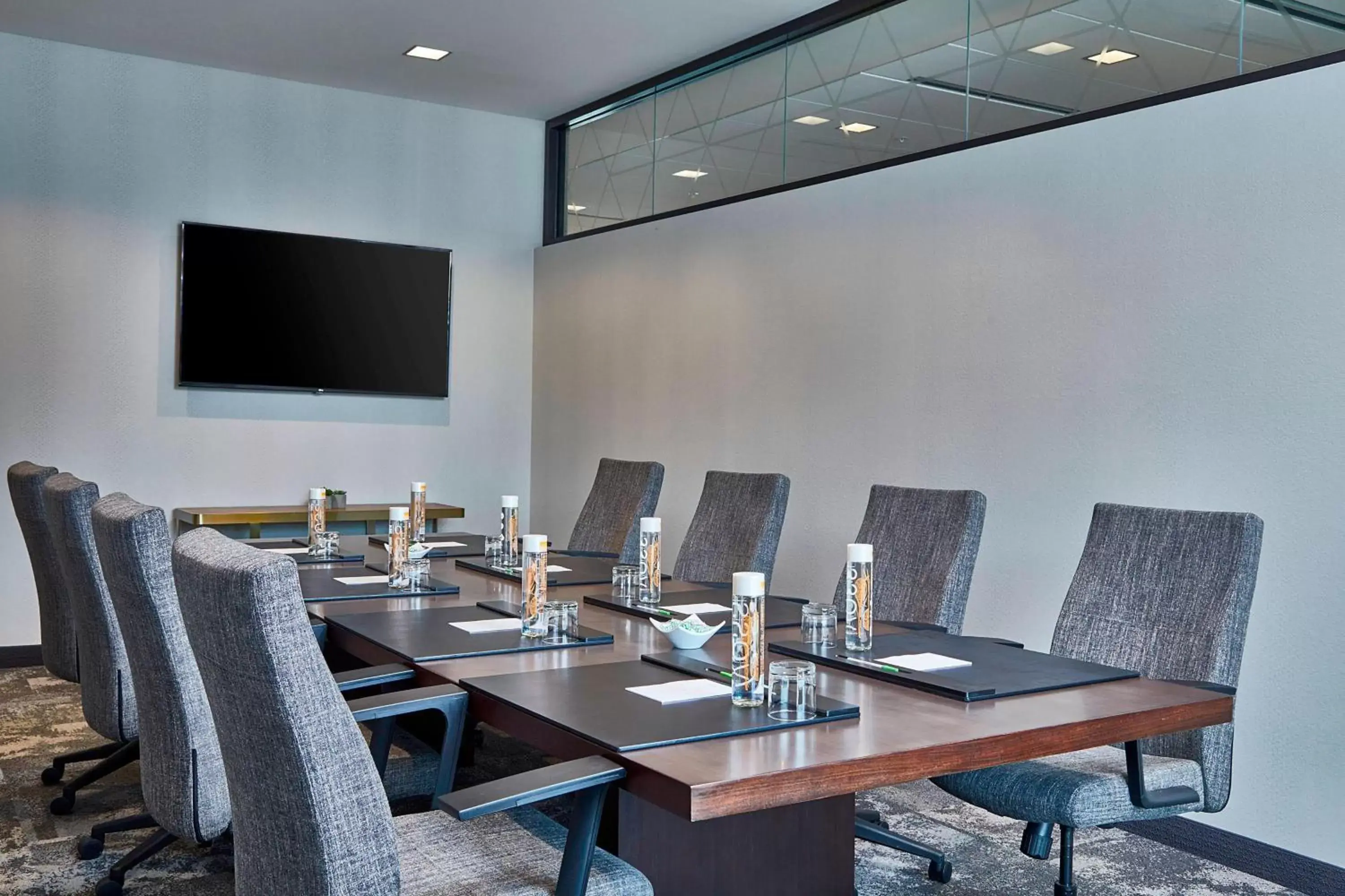 Meeting/conference room in Courtyard by Marriott Minneapolis West