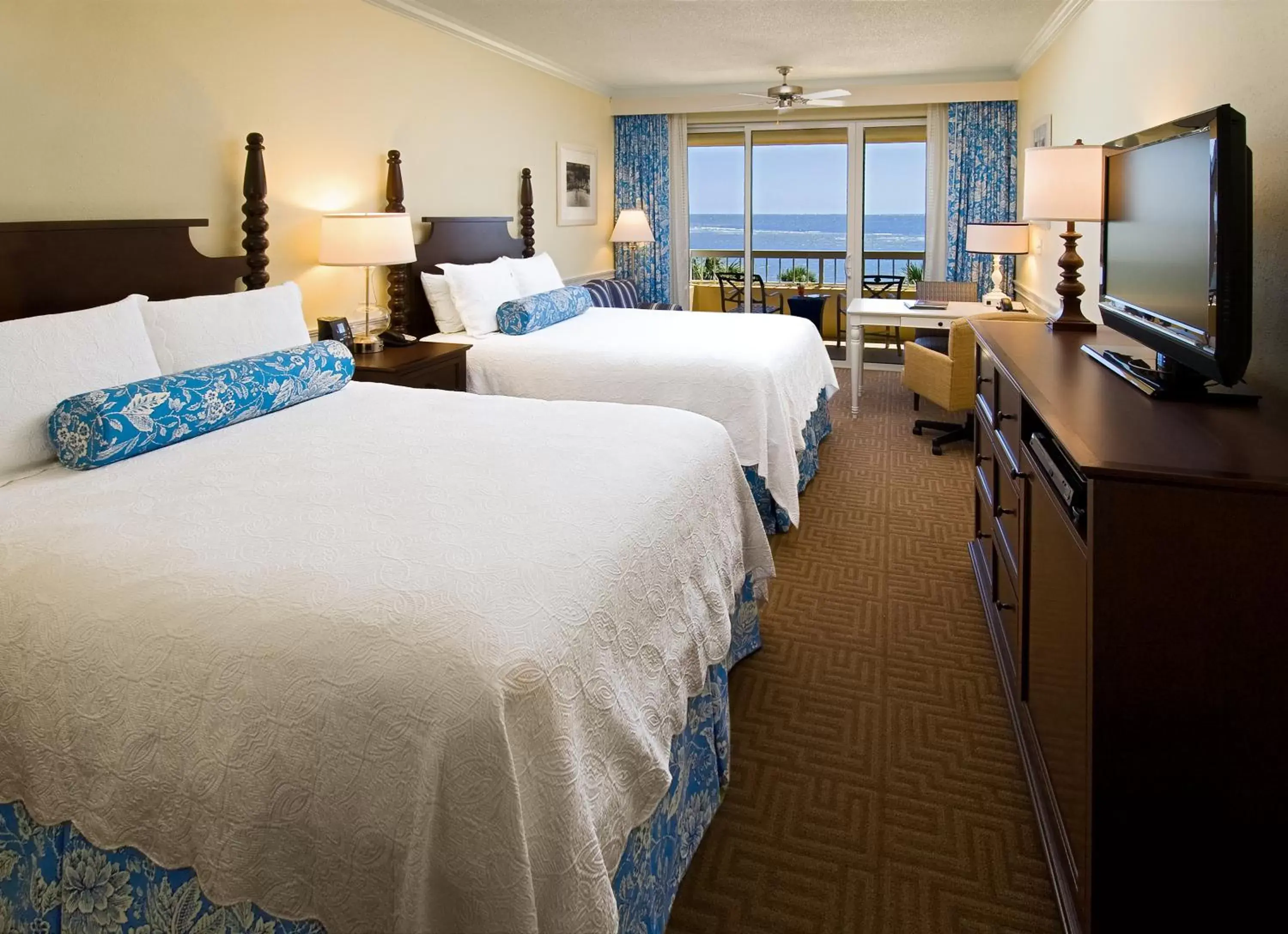 Queen Room with Two Queen Beds - Oceanfront in The King and Prince Beach & Golf Resort