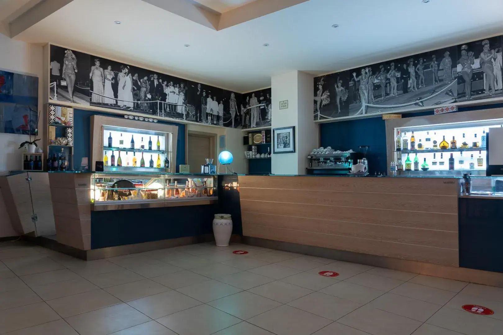 Lounge/Bar in Club Azzurro Hotel & Resort