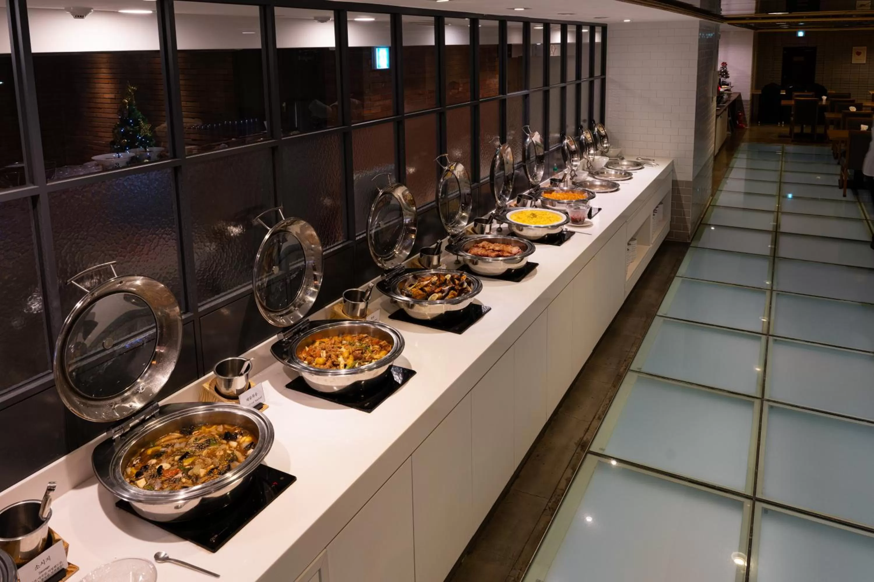 Breakfast in Best Western Jeju Hotel