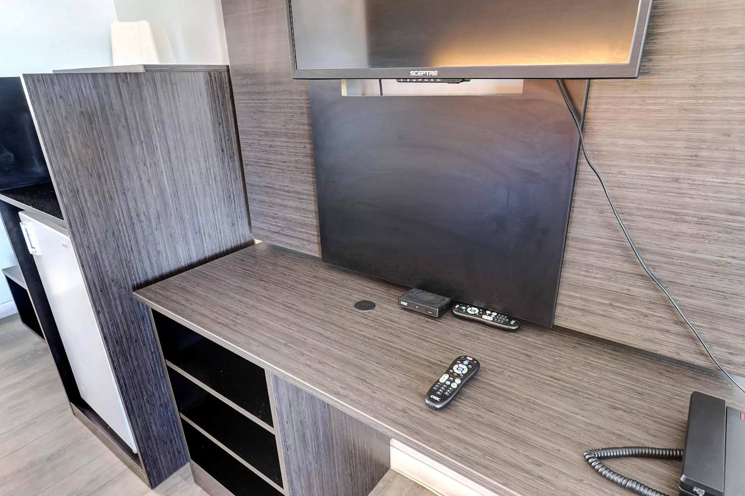 TV and multimedia in Motel 6 Tucson, AZ - East Williams Center