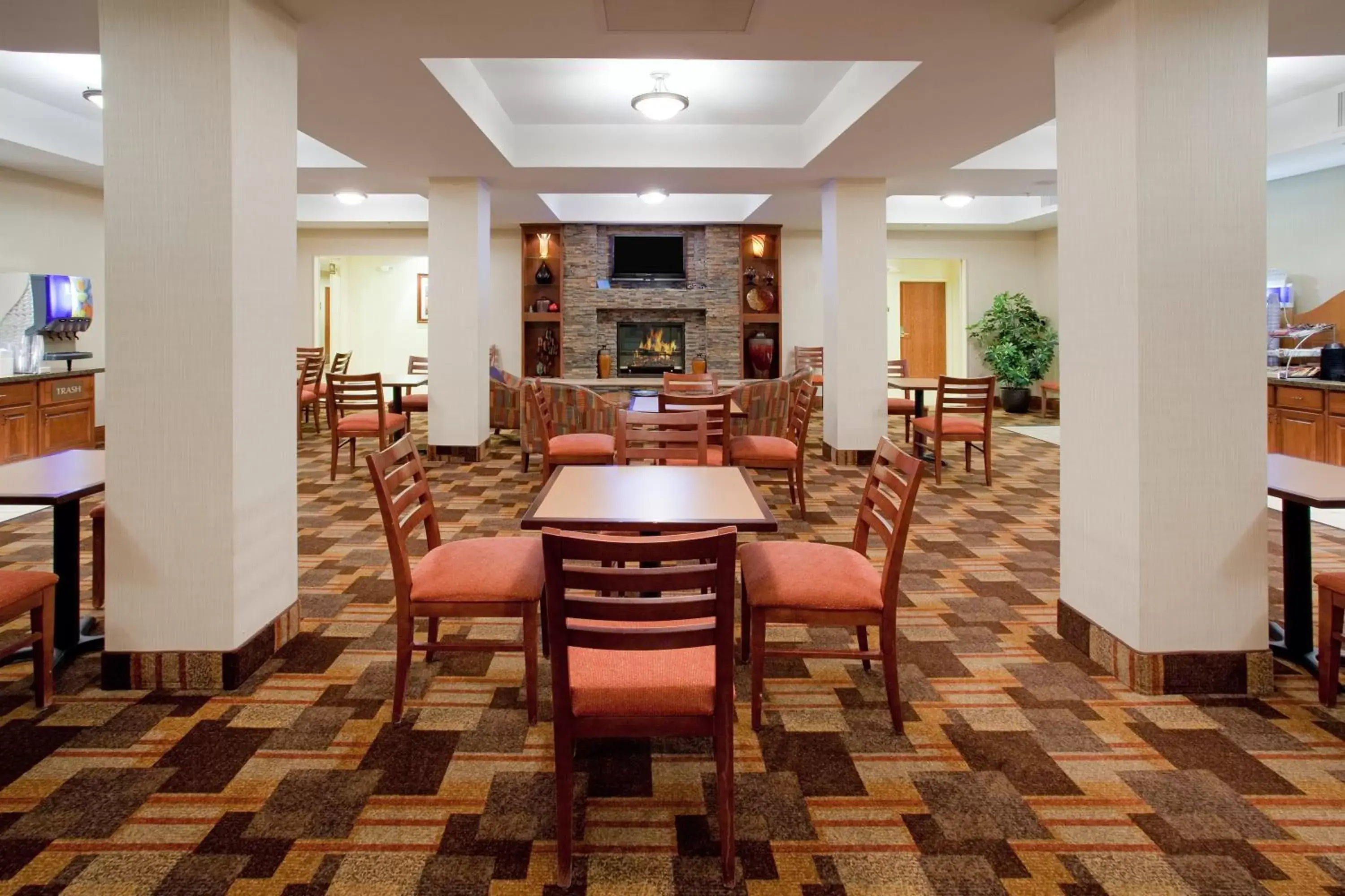 Breakfast, Restaurant/Places to Eat in Holiday Inn Express Hotel & Suites Loveland, an IHG Hotel