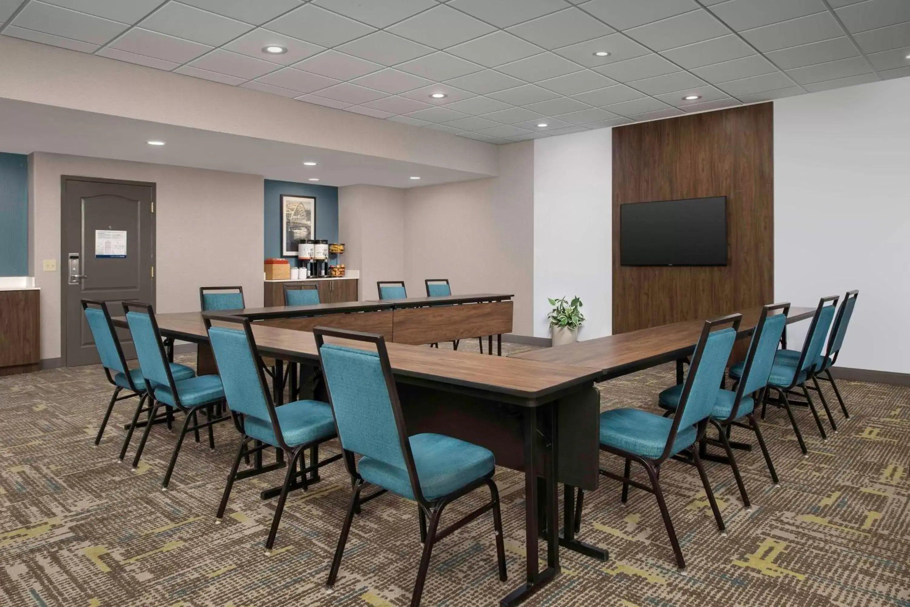 Meeting/conference room in Hampton Inn Pittsburgh-Monroeville