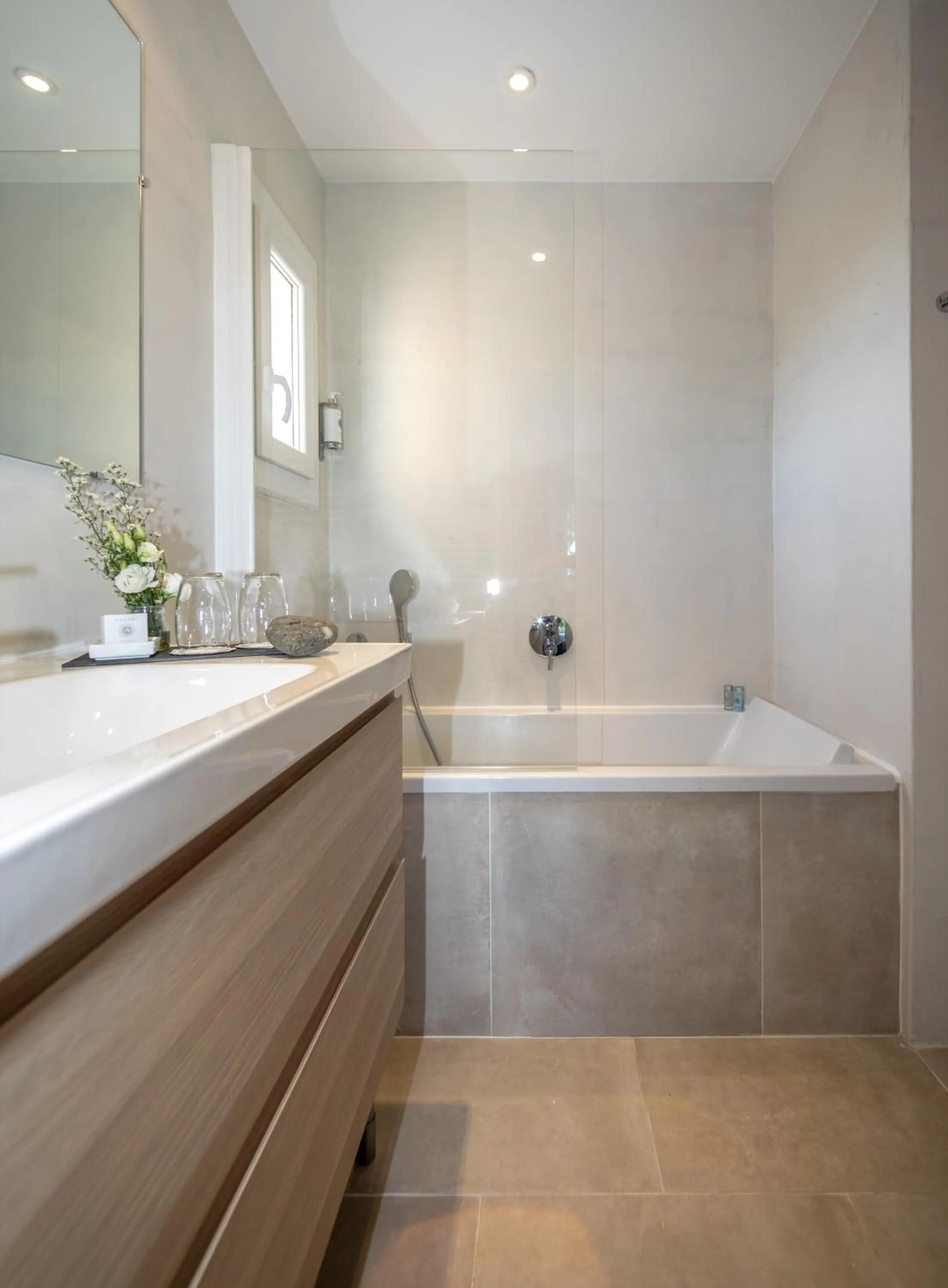 Bathroom in Hôtel Font Mourier