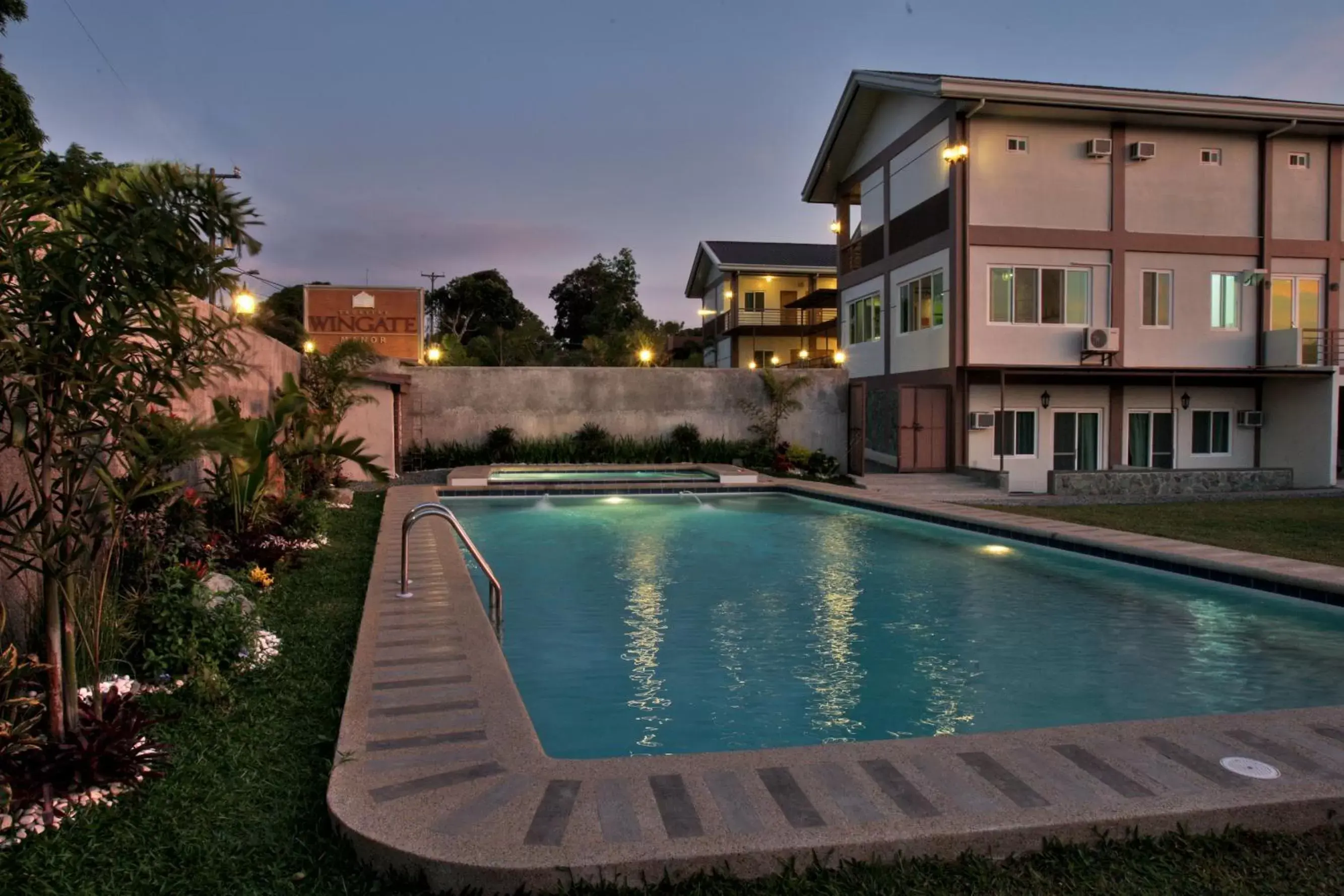 Swimming Pool in Tagaytay Wingate Manor