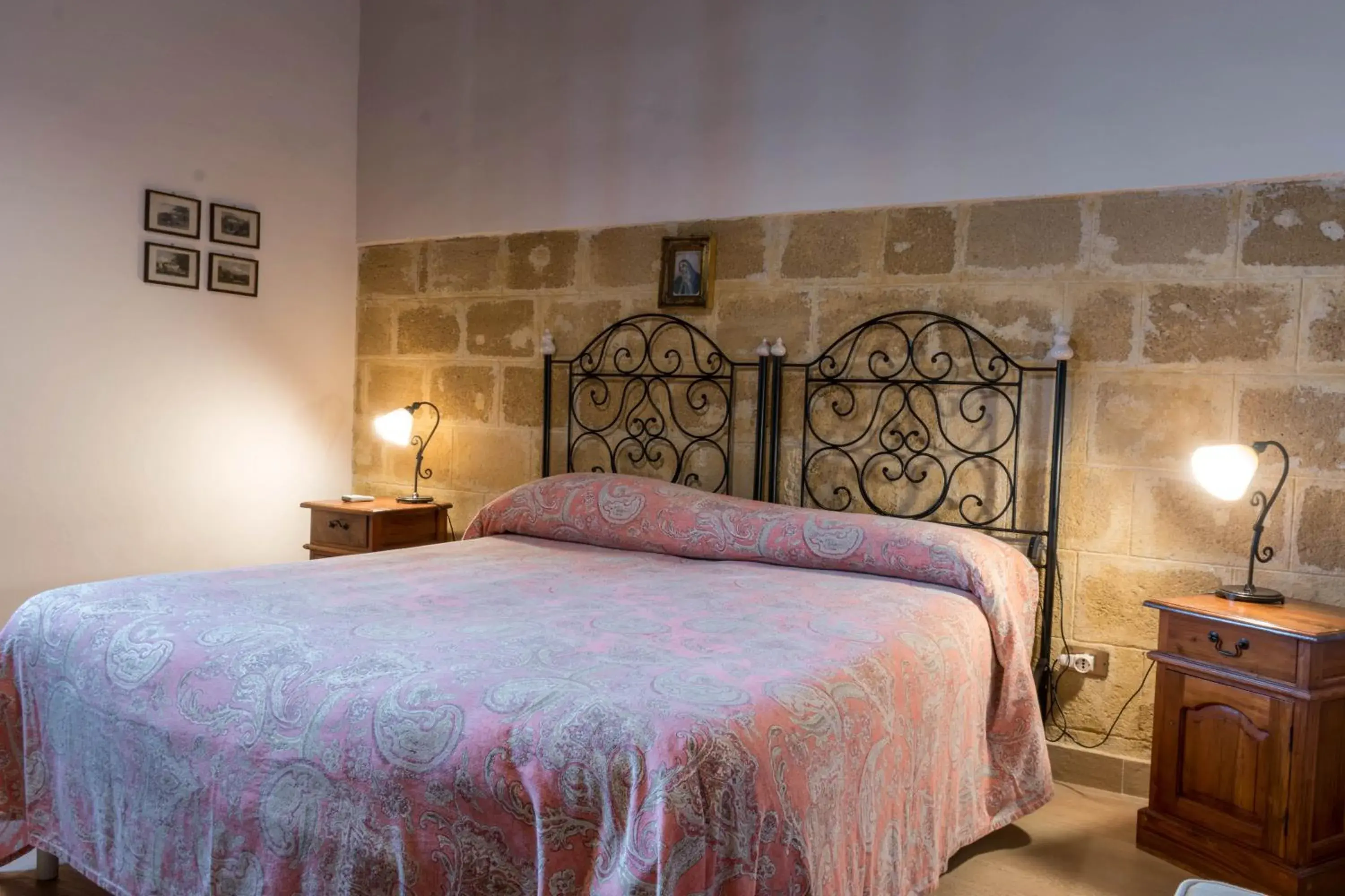 Bedroom, Bed in Baglio Spanò - Antiche Dimore di Sicilia
