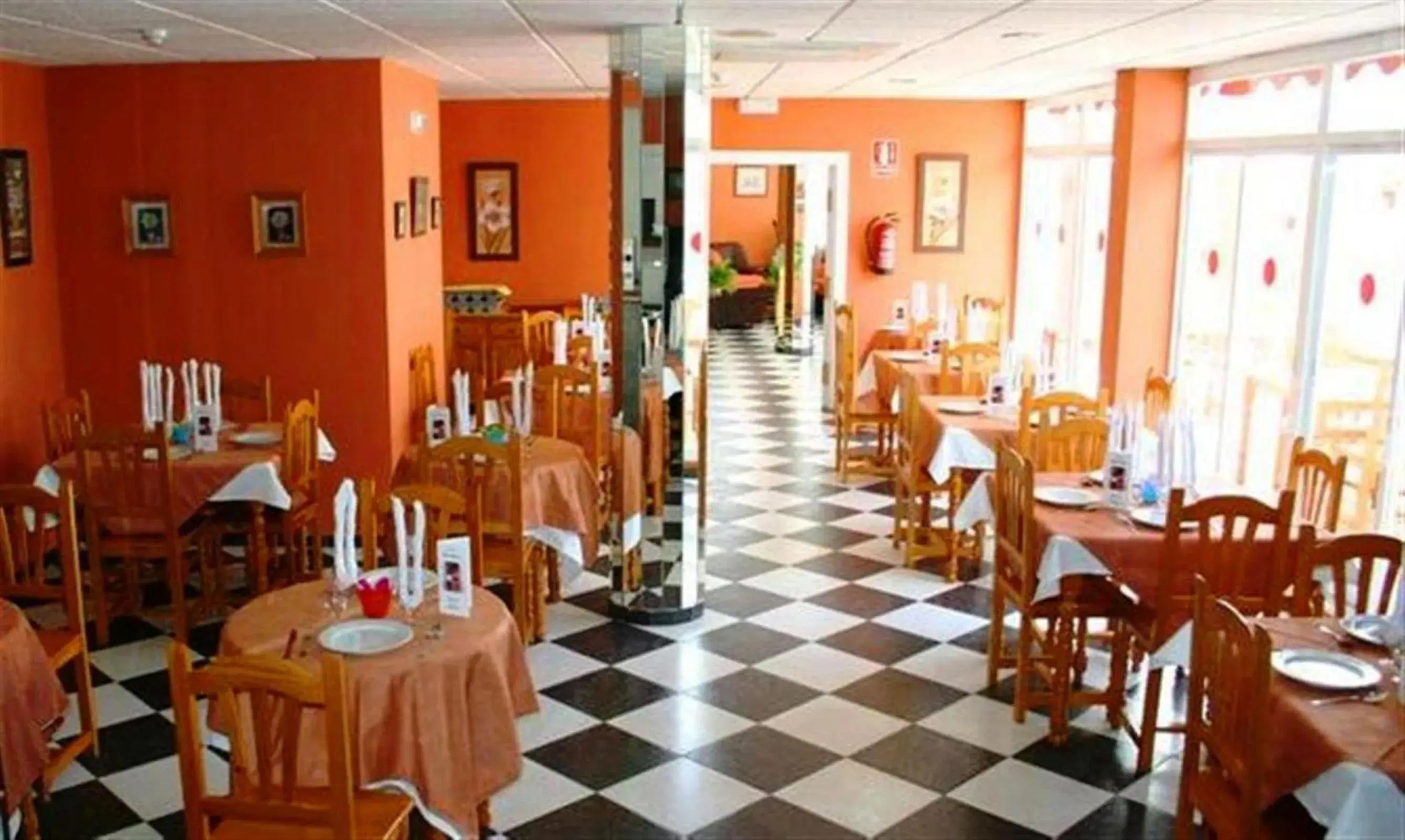 Restaurant/Places to Eat in Hotel Betania