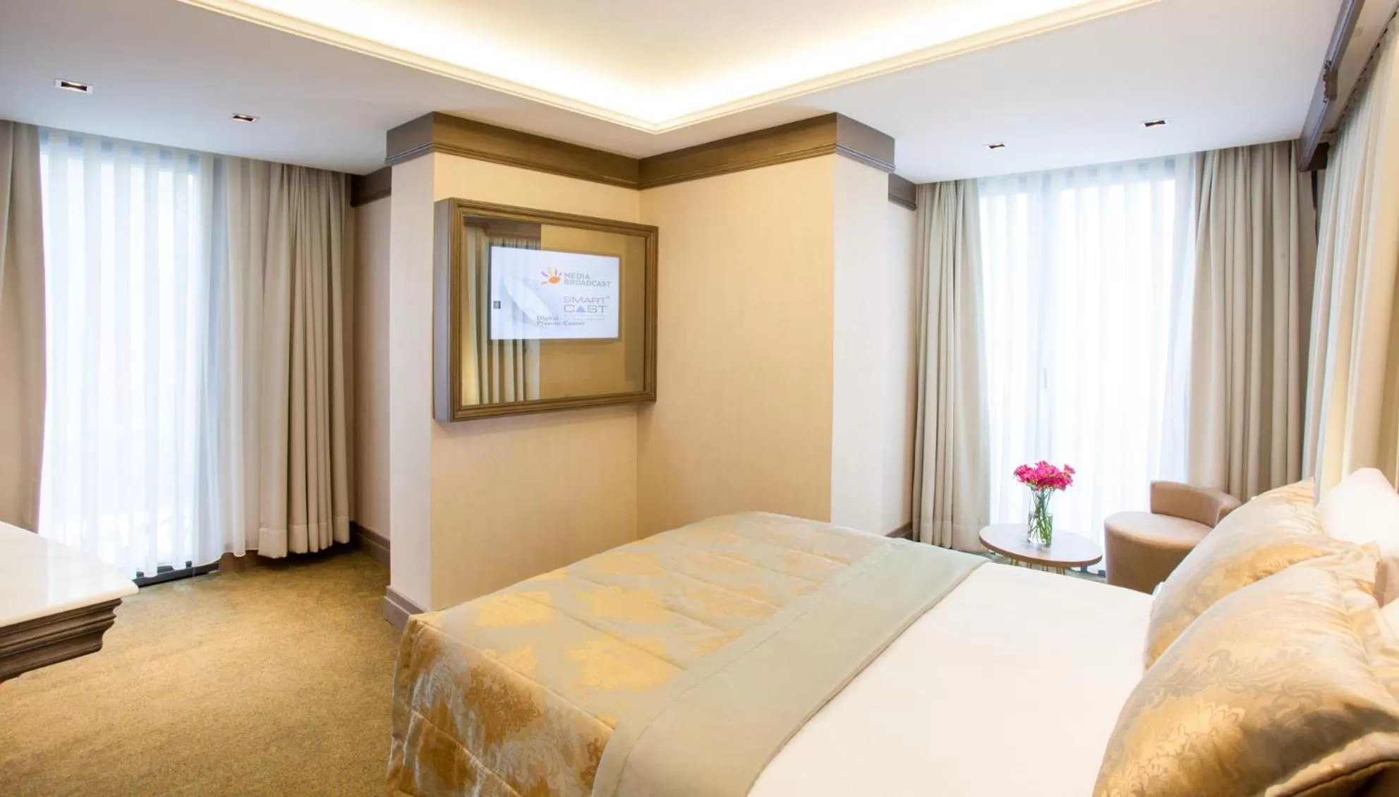 TV and multimedia, Bed in Pierre Loti Hotel Old City- Special Category