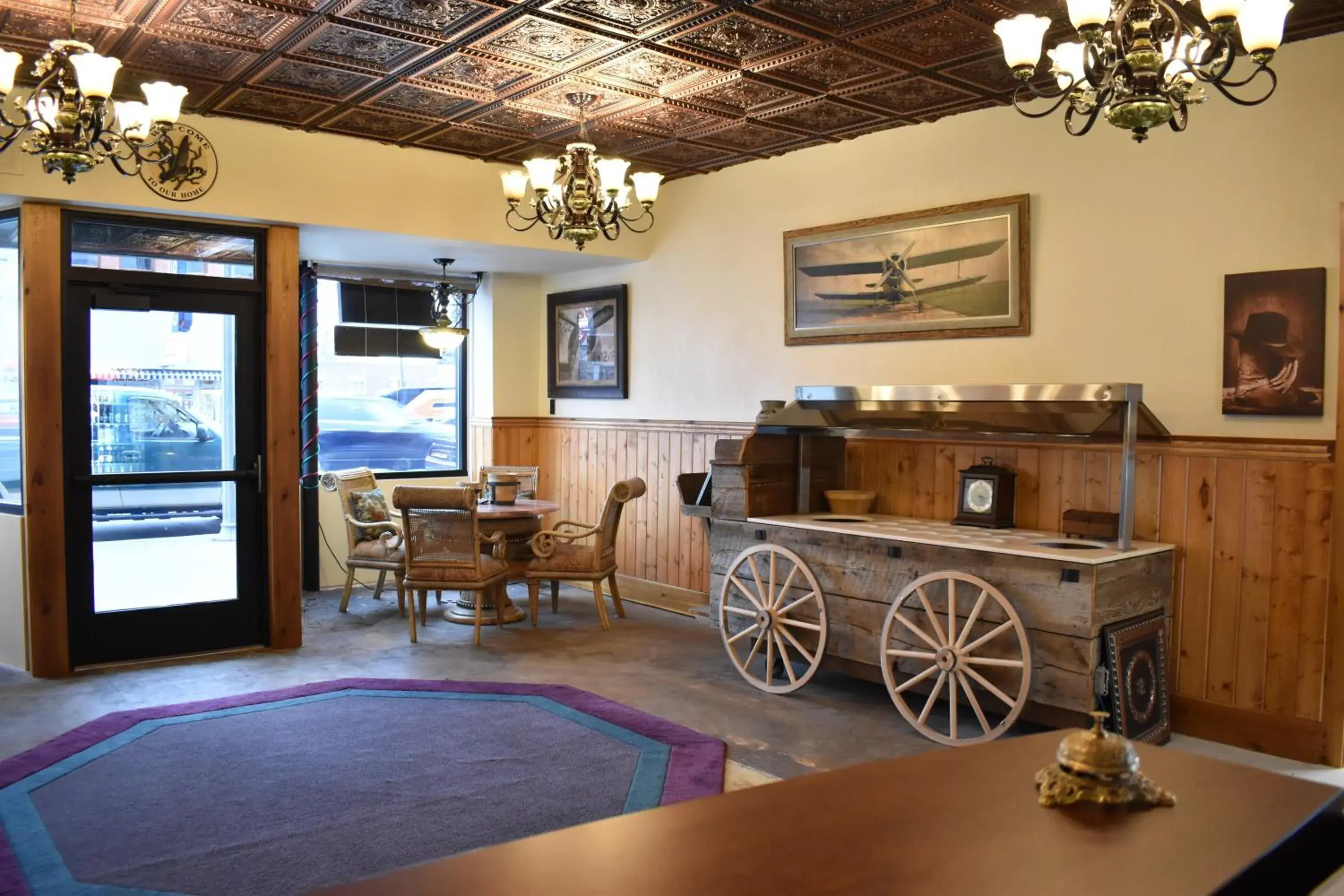 Lobby or reception in Silver Horseshoe Inn