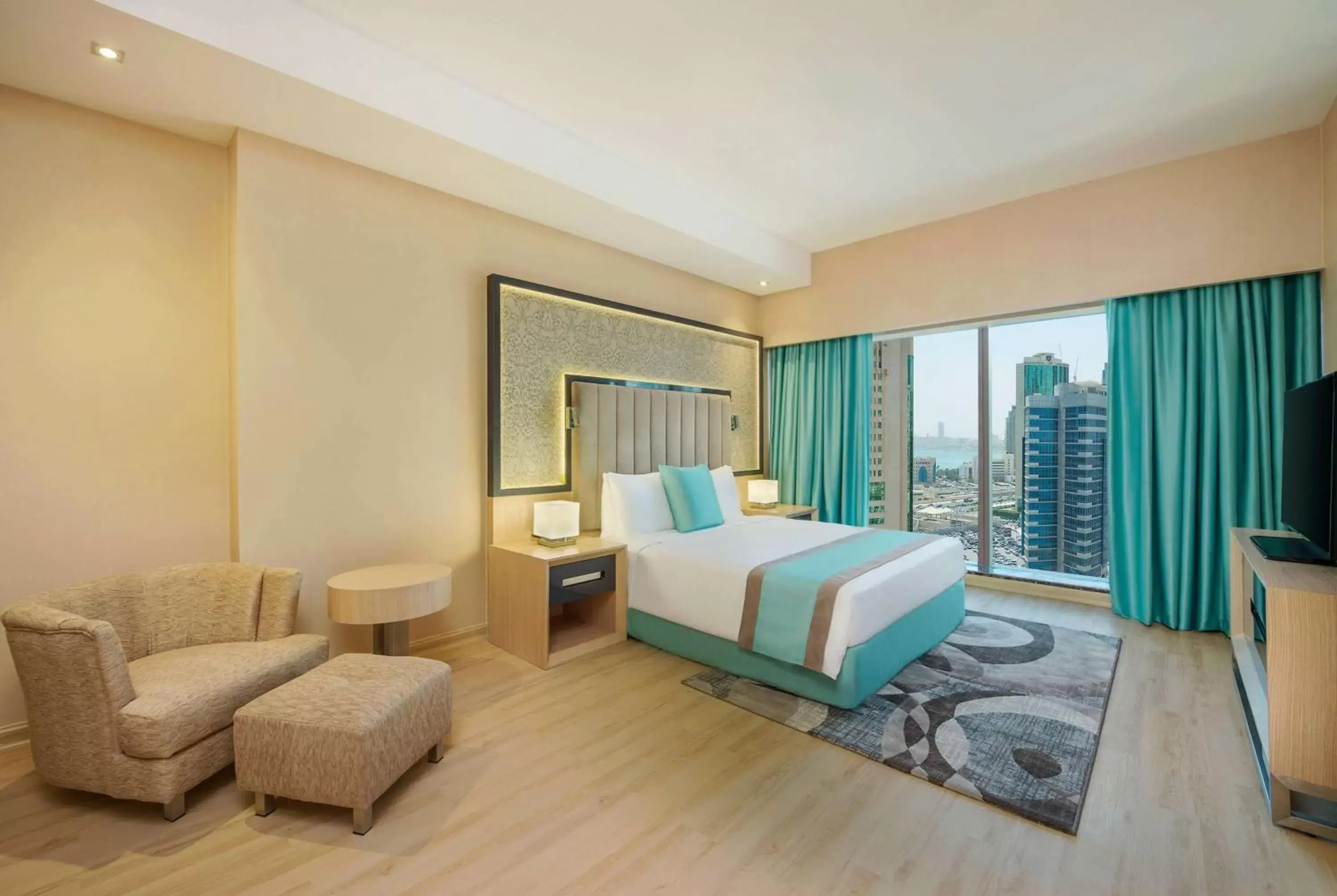 Photo of the whole room, Bed in Wyndham Doha West Bay Photo of the whole room, Bed in Wyndham Doha West Bay