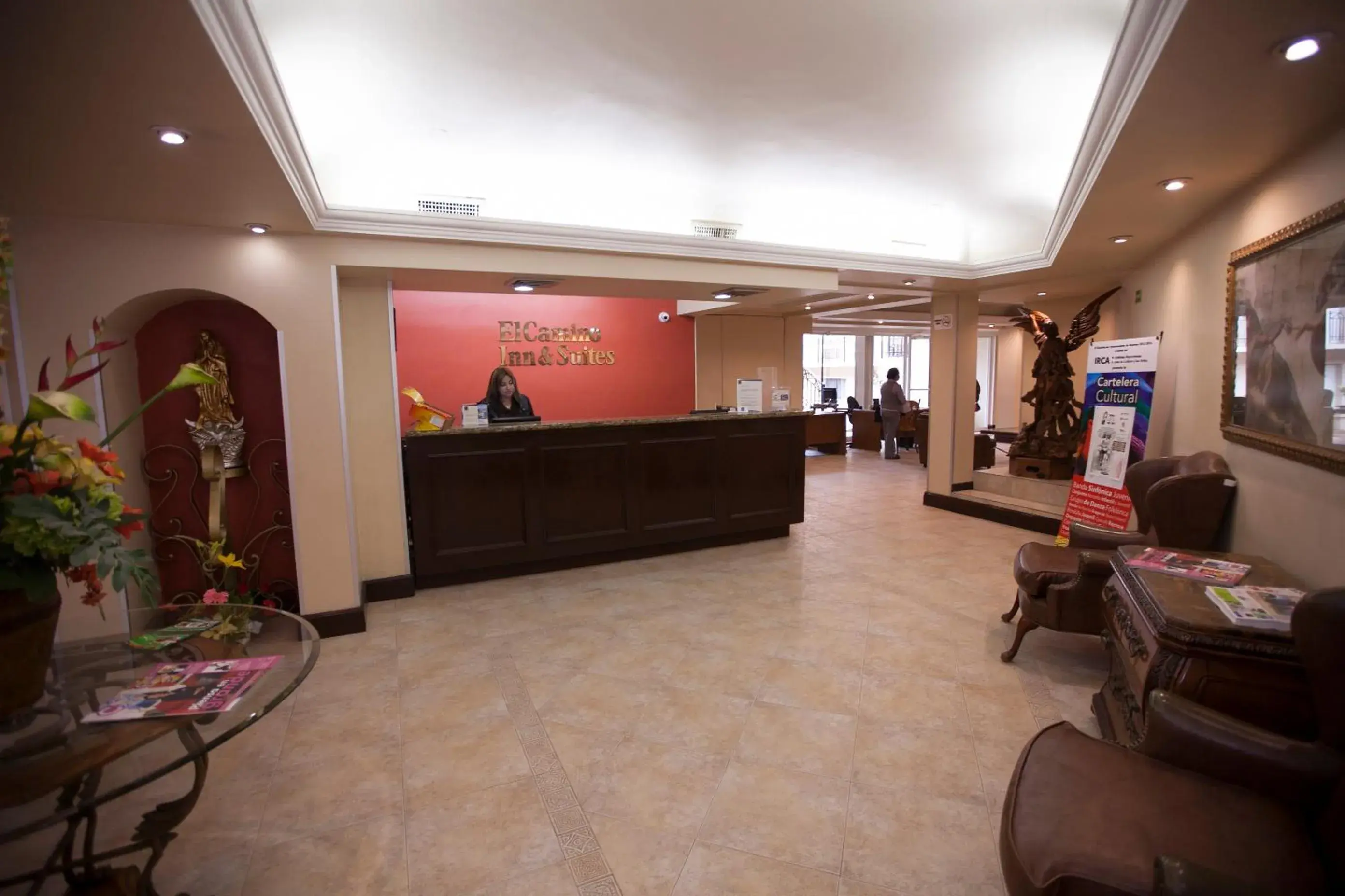 Staff, Lobby/Reception in Hotel El Camino Inn & Suites