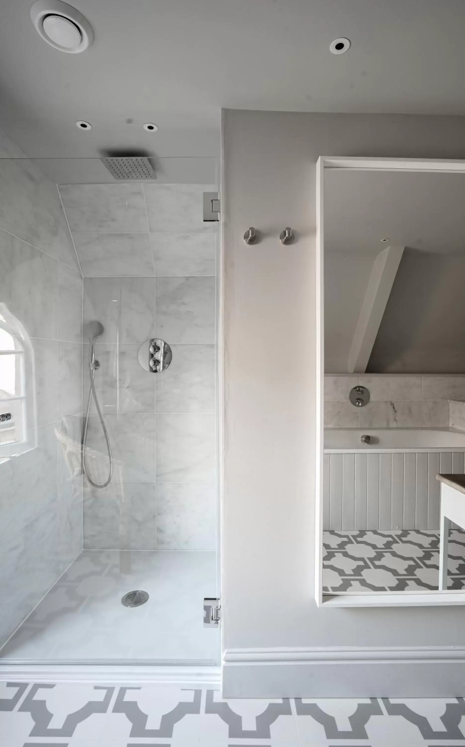 Bathroom in Penally Abbey Country House Hotel and Restaurant