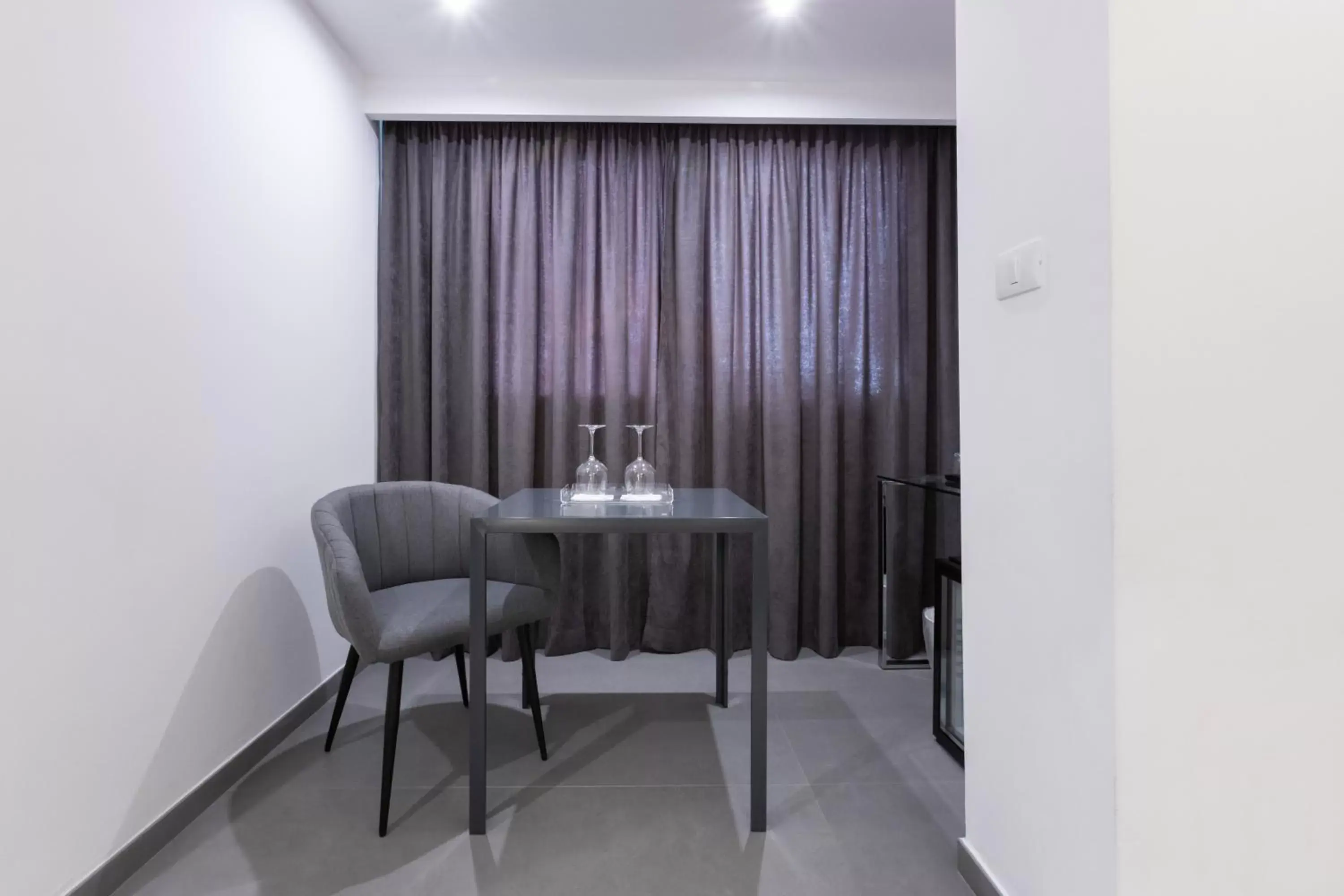 Dining Area in Suite Palermo Apartment