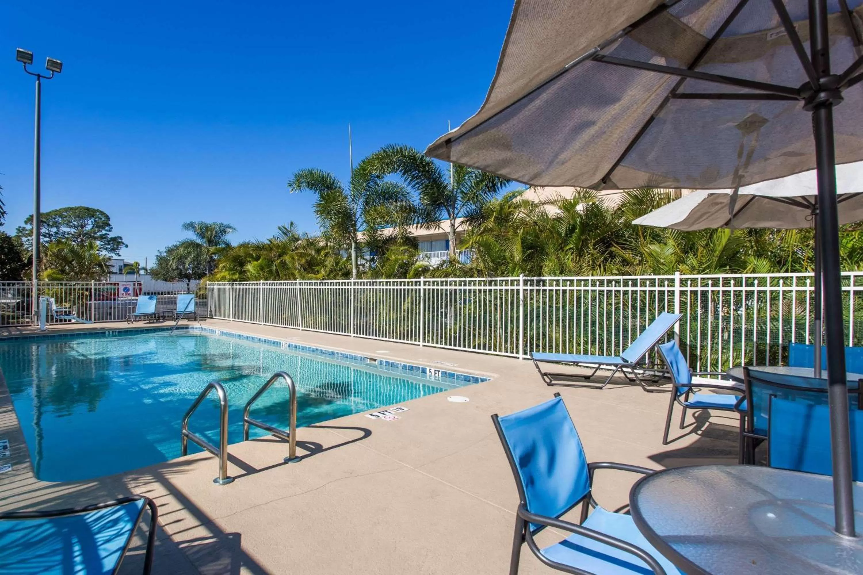 Days Inn by Wyndham Melbourne